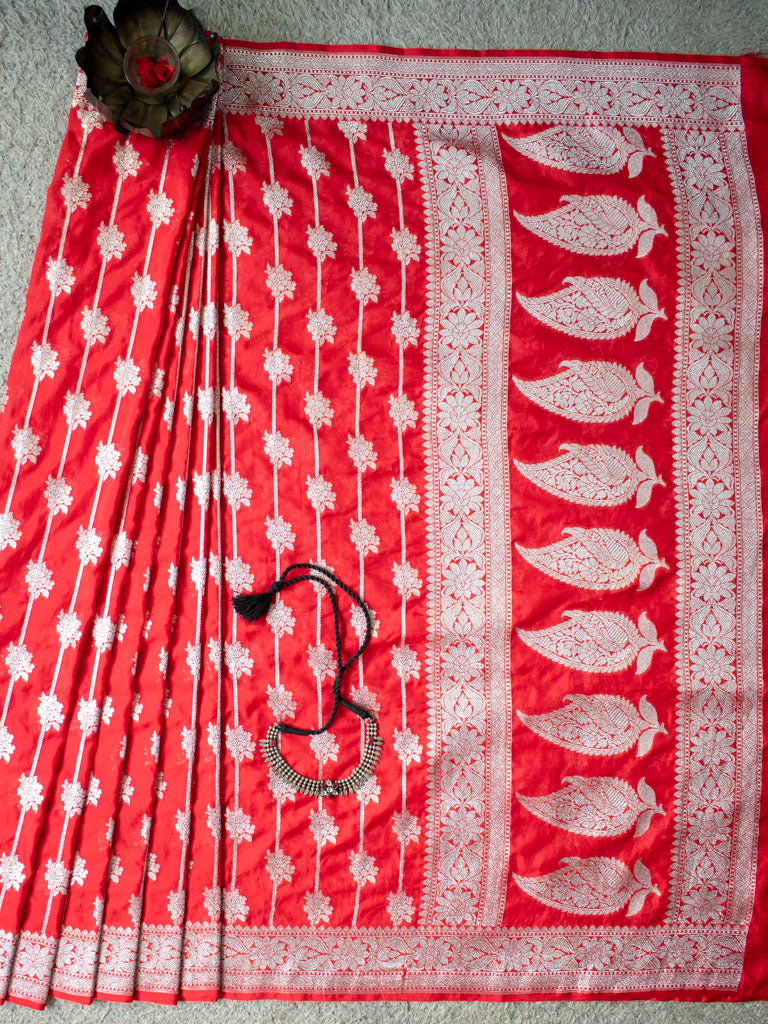 Banarasi Art Katan Silk Saree With Silver Zari Weaving-Red