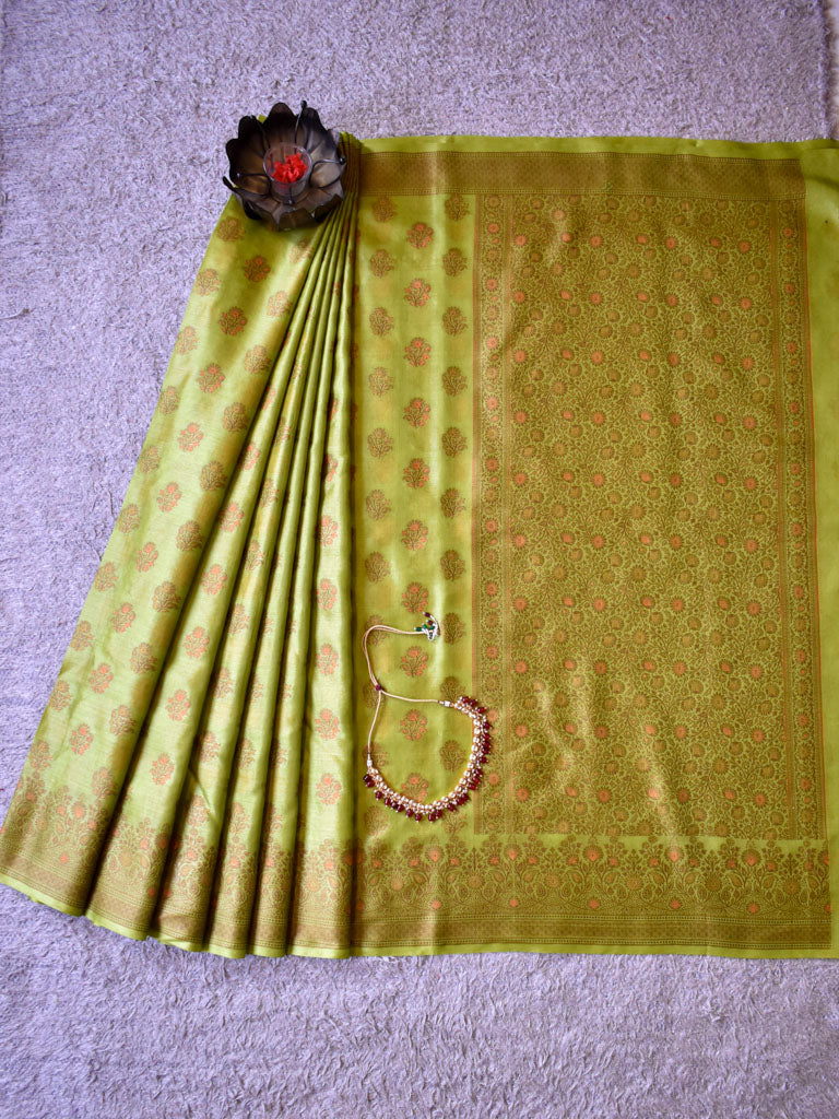 Banarasi Handwoven Pure Dupion Silk Saree With Floral Buta Weaving-Green