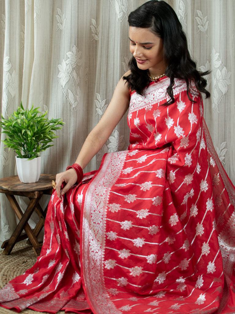 Banarasi Art Katan Silk Saree With Silver Zari Weaving-Red
