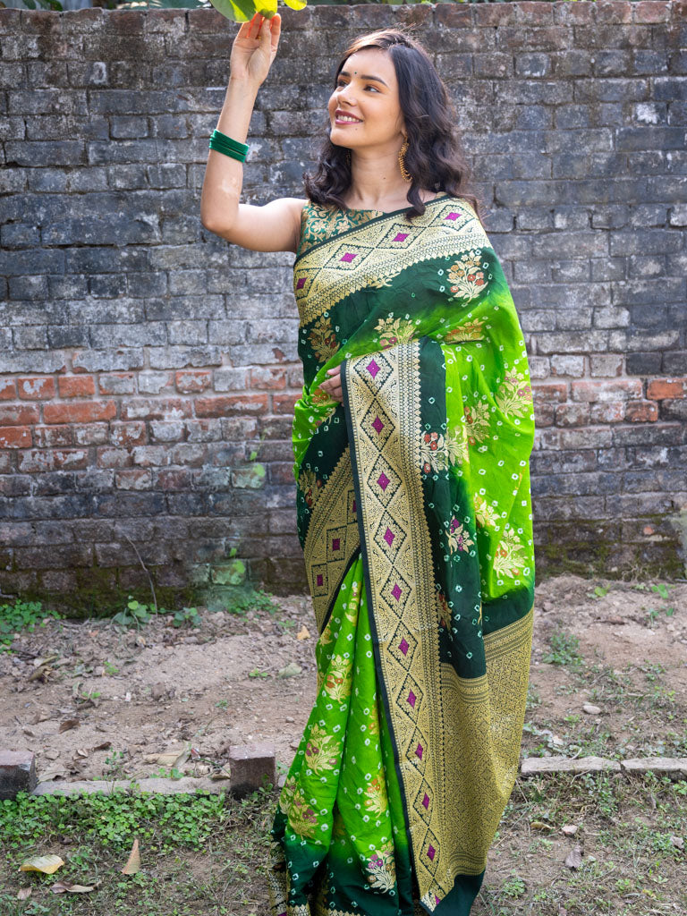 Banarasi Semi Silk Bandhini Saree With Zari Floral Weaving-Green