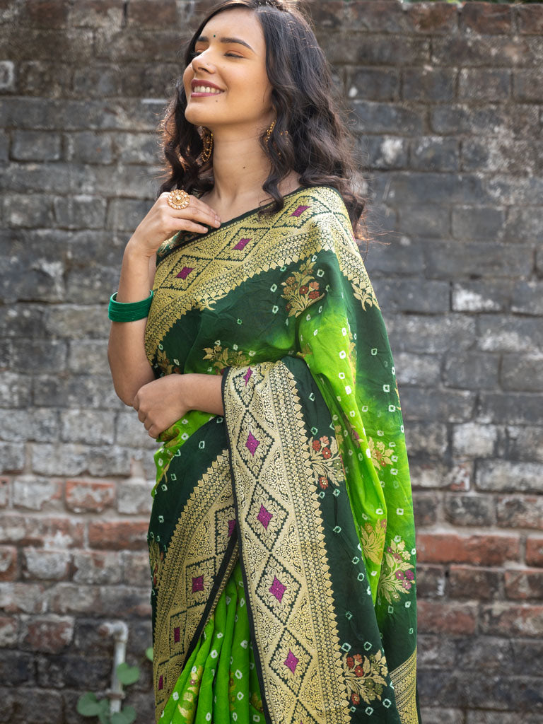 Banarasi Semi Silk Bandhini Saree With Zari Floral Weaving-Green