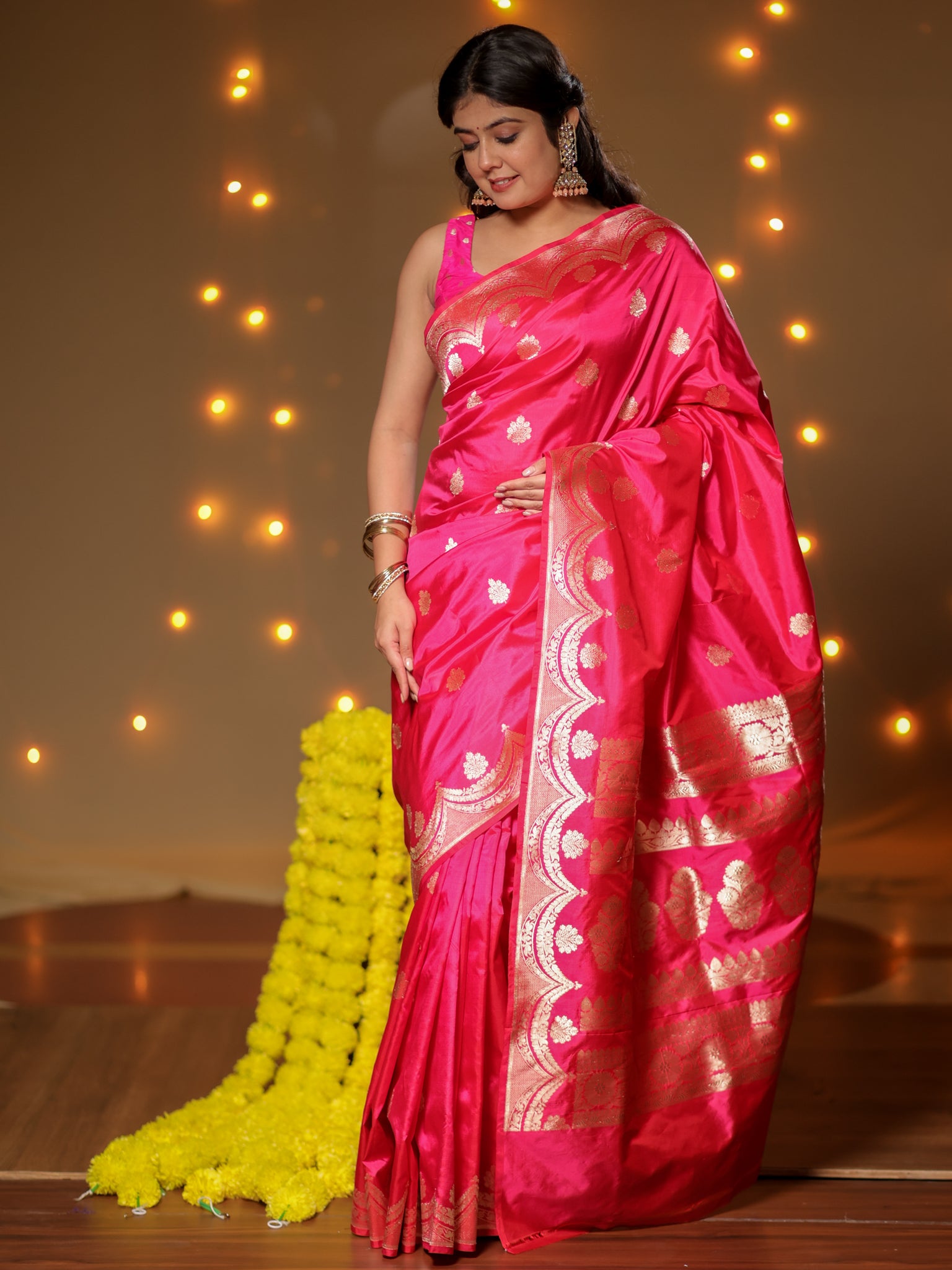 Banarasi Pure Katan Saree With Buti & Border- Pink