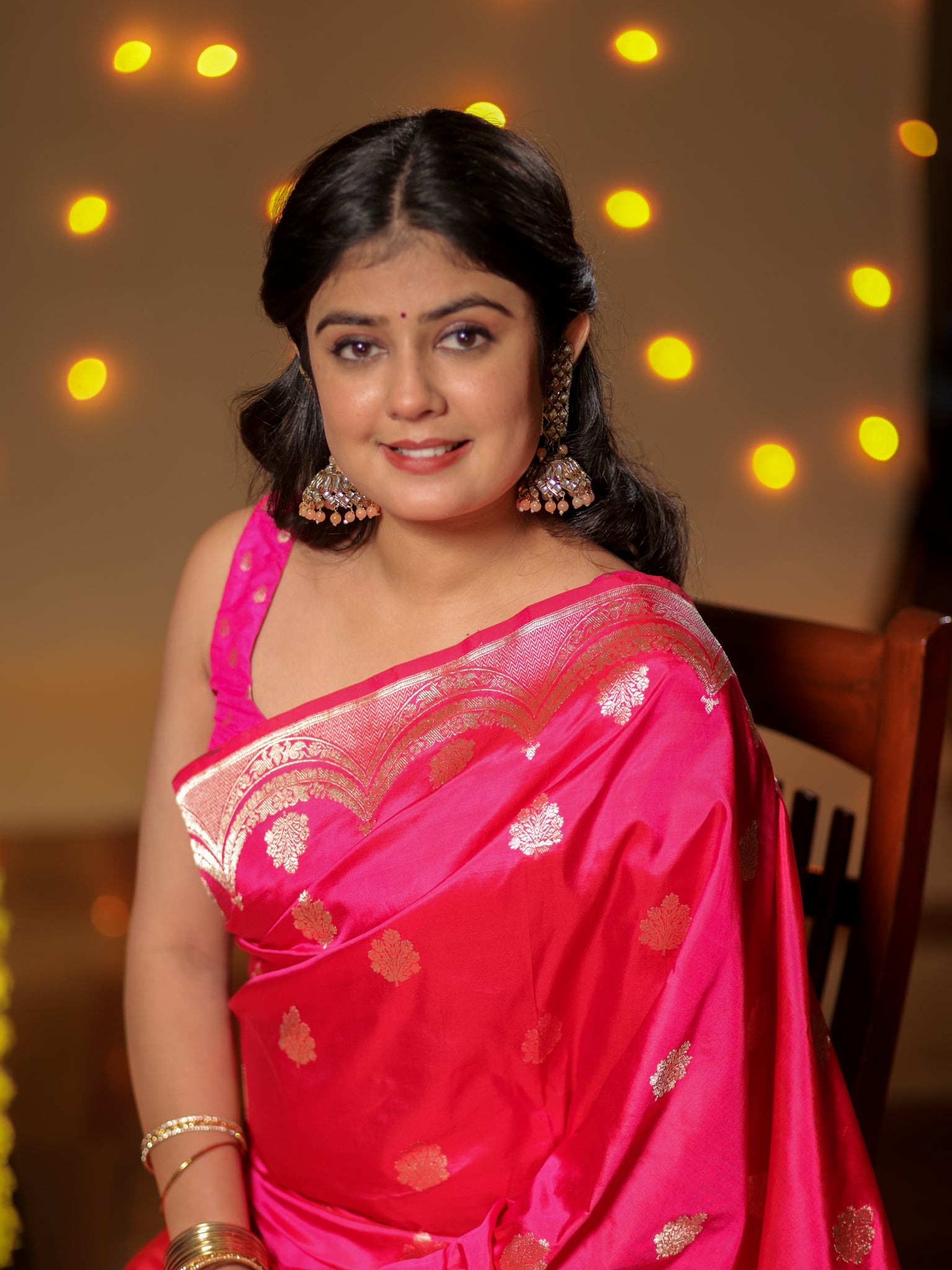 Banarasi Pure Katan Saree With Buti & Border- Pink