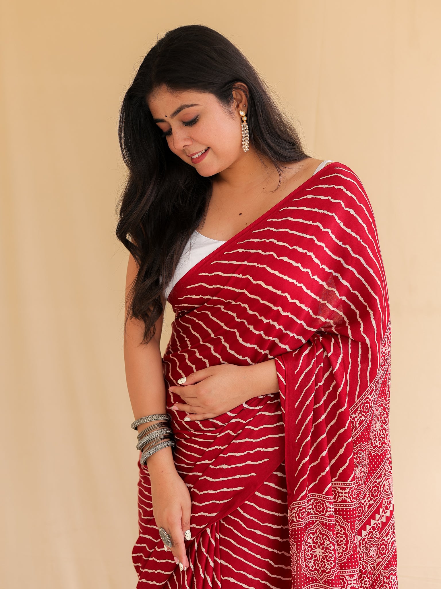 Maroon Leheriya Modal Lagdi Patta Saree