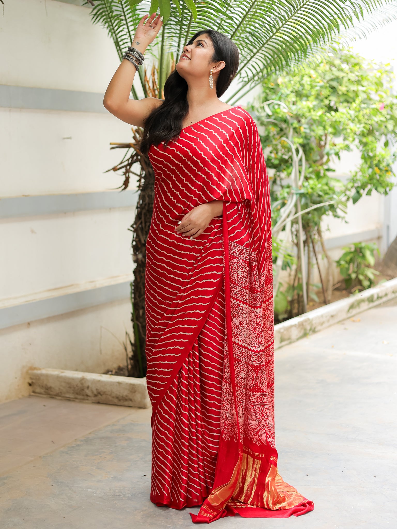 Red Leheriya Modal Lagdi Patta Saree