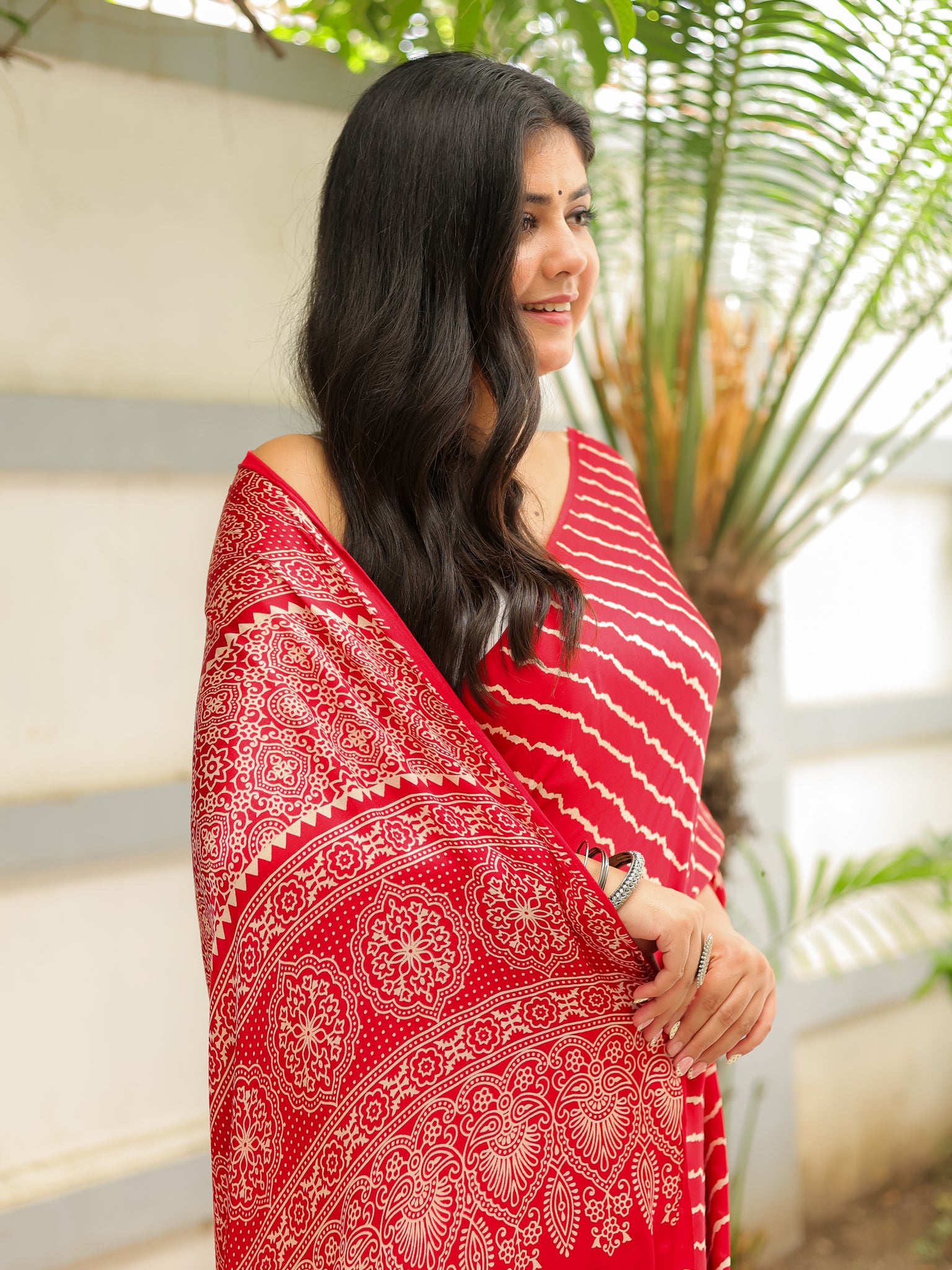 Red Leheriya Modal Lagdi Patta Saree