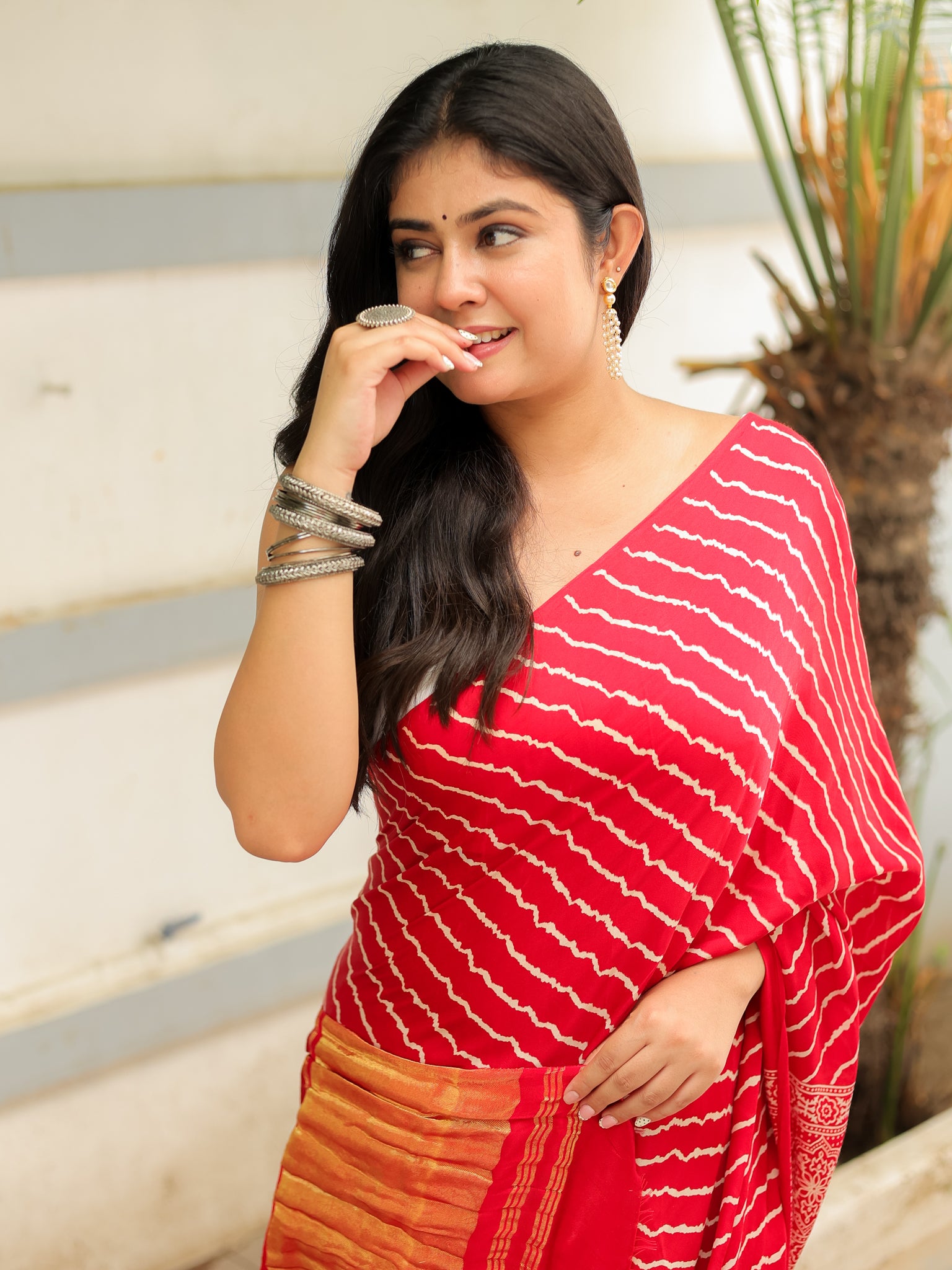 Red Leheriya Modal Lagdi Patta Saree