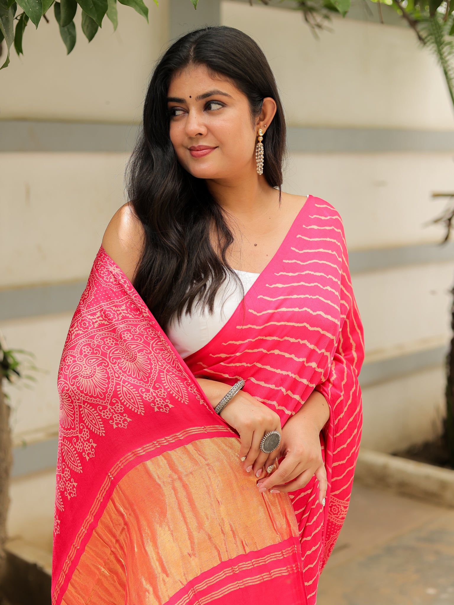 Pink Leheriya Modal Lagdi Patta Saree
