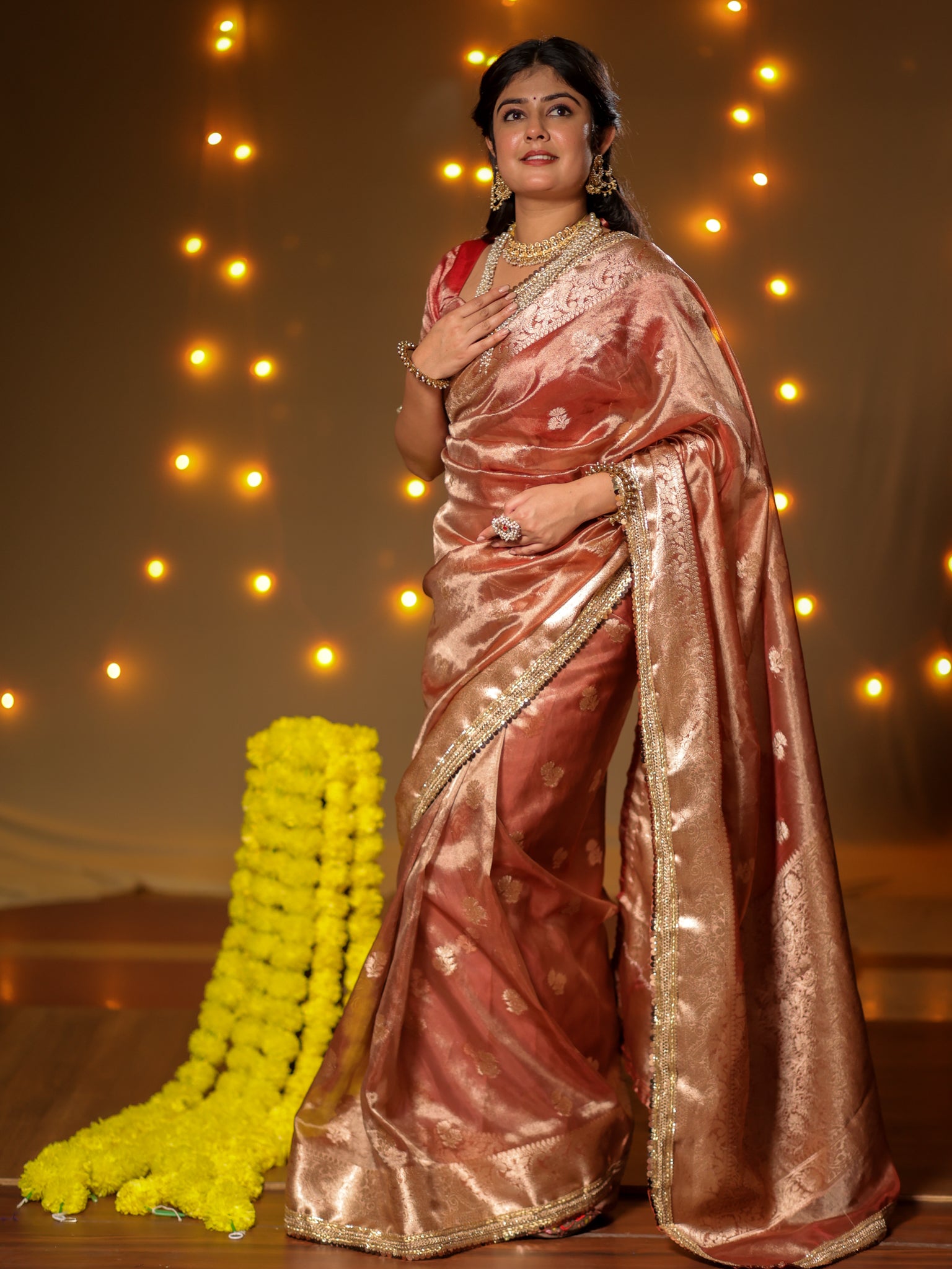 Banarasi Tissue Saree With Buti Weaving & Lace Border - Matallic