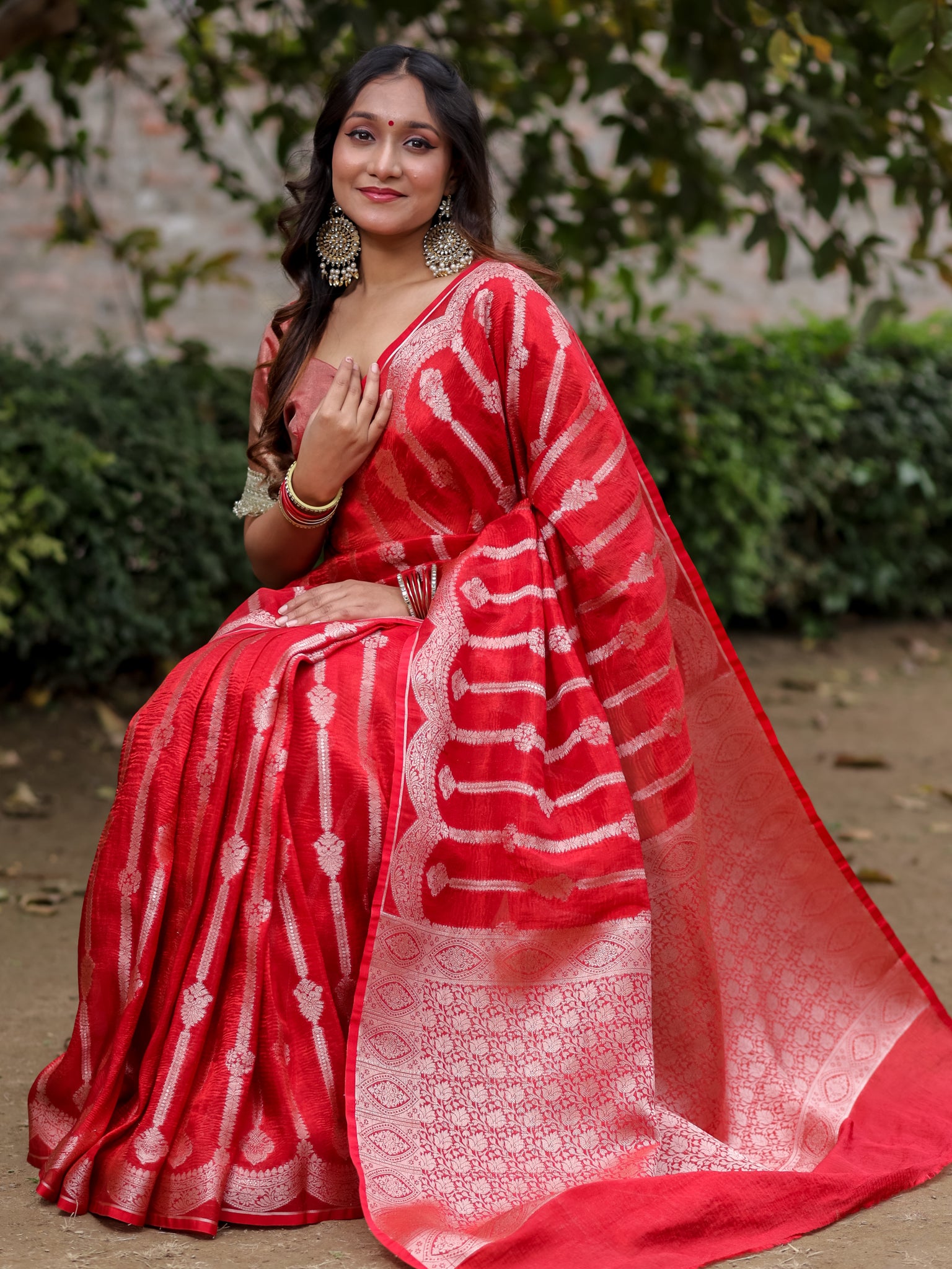 Banarasi Crushed Tissue Saree With Silver Zari & Scallop Border - Red