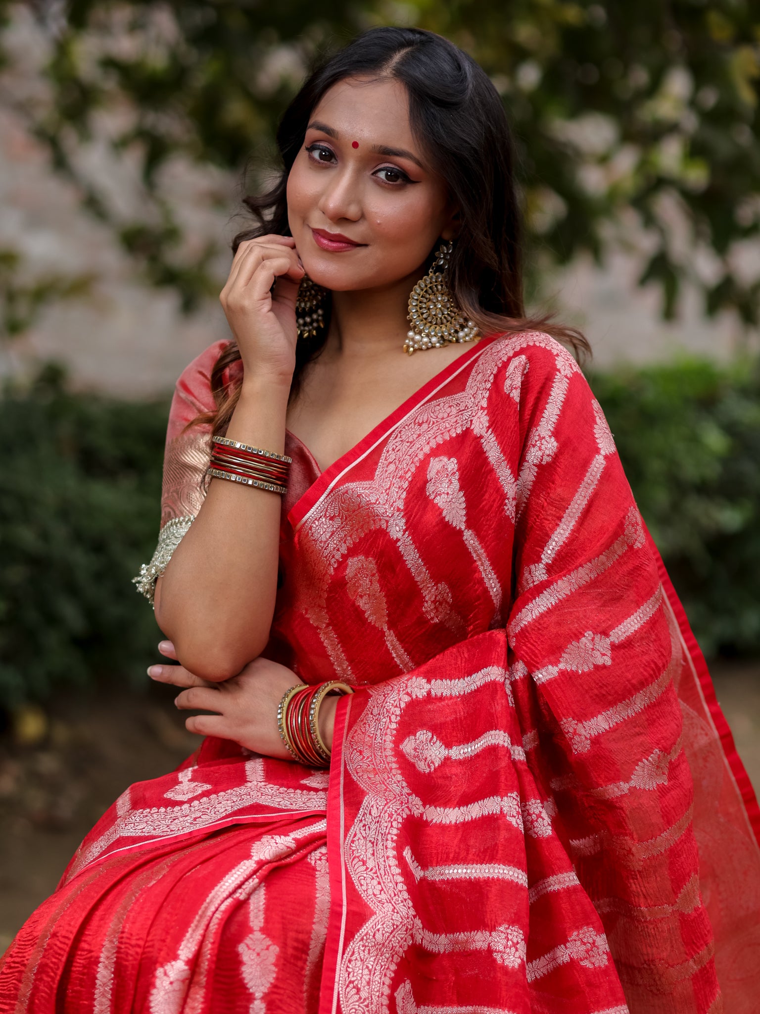 Banarasi Crushed Tissue Saree With Silver Zari & Scallop Border - Red