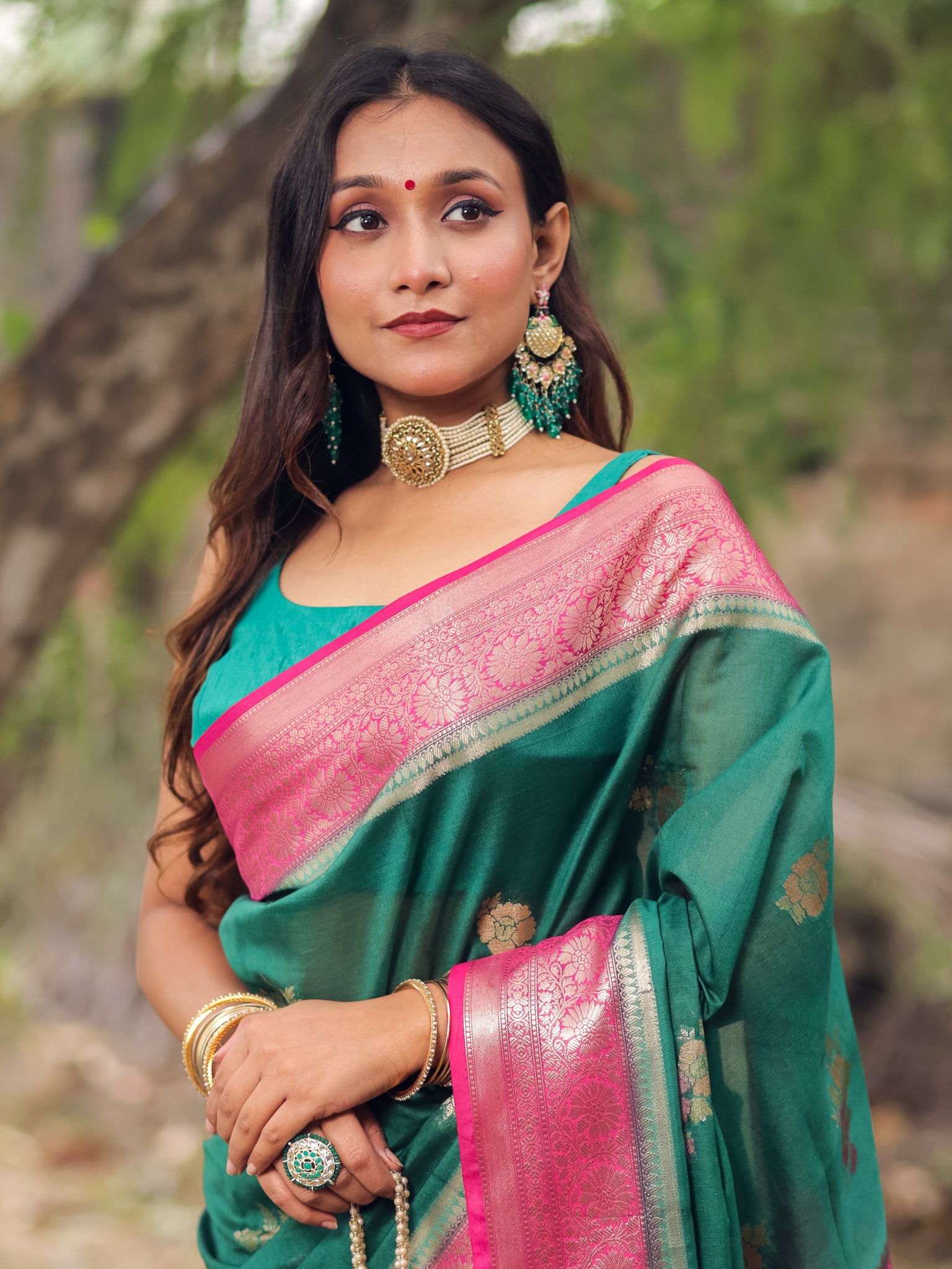 Banarasi Cotton Silk Saree with Floral Weaving & Contrast Border- Dark Green