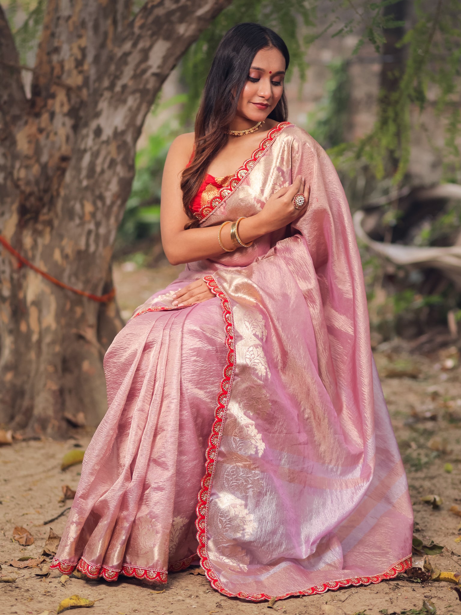 Banarasi Crushed Tissue Saree With Silver Zari Border & Lace- Pink