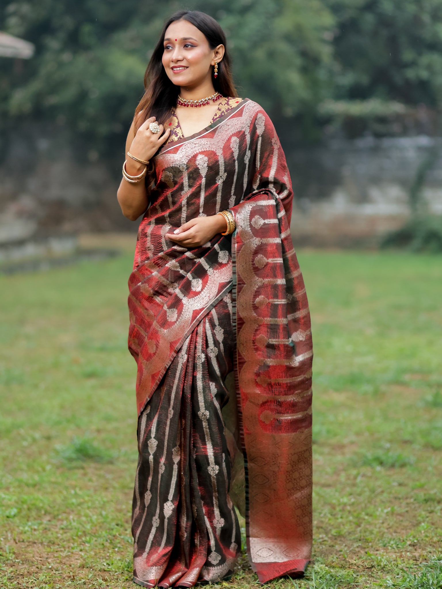 Banarasi Crushed Tissue Saree With Silver Zari & Scallop Border - Coca Cola