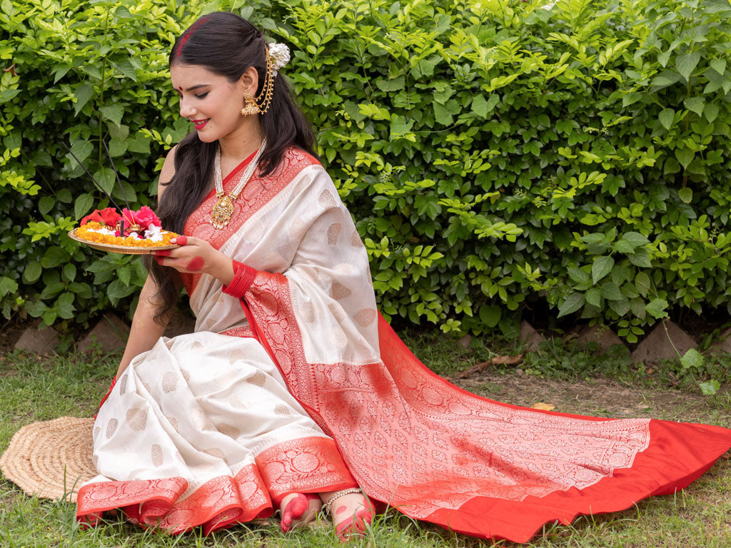 Banarasi Handwoven Pure Chiniya Silk Saree With Gold  Zari Weaving-White & Red