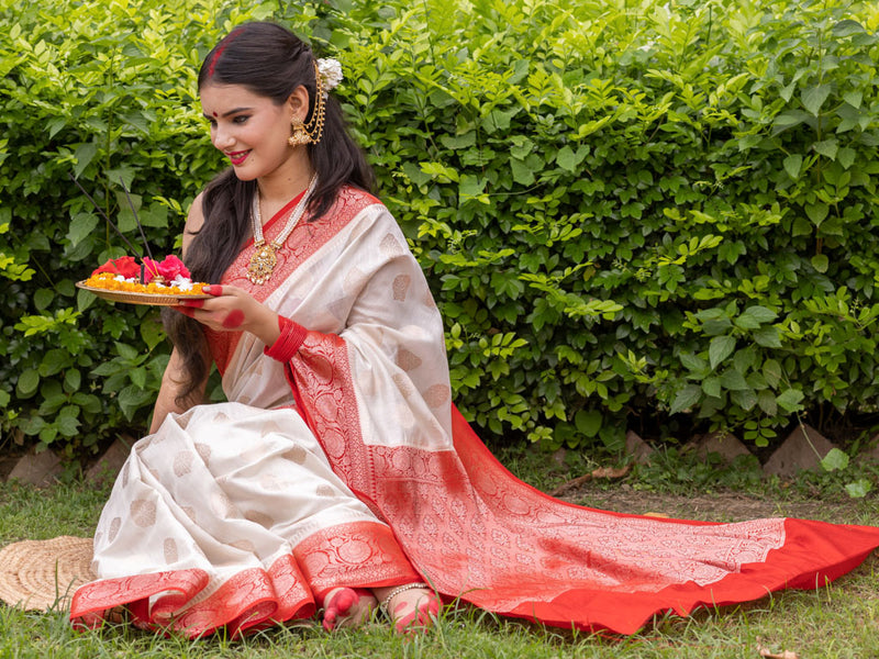 Buy Off-White Zari Woven Chiniya Silk Saree Online | Samyakk