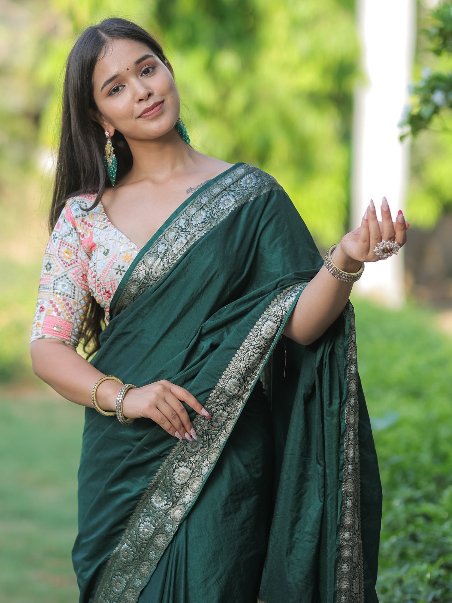 Banarasi Semi Silk Plain Saree With Weaving & Border- Green