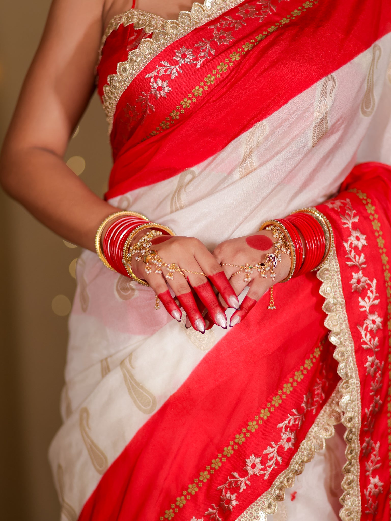 Banarasi Semi Chiffon Saree With Contrast Lace Border- White
