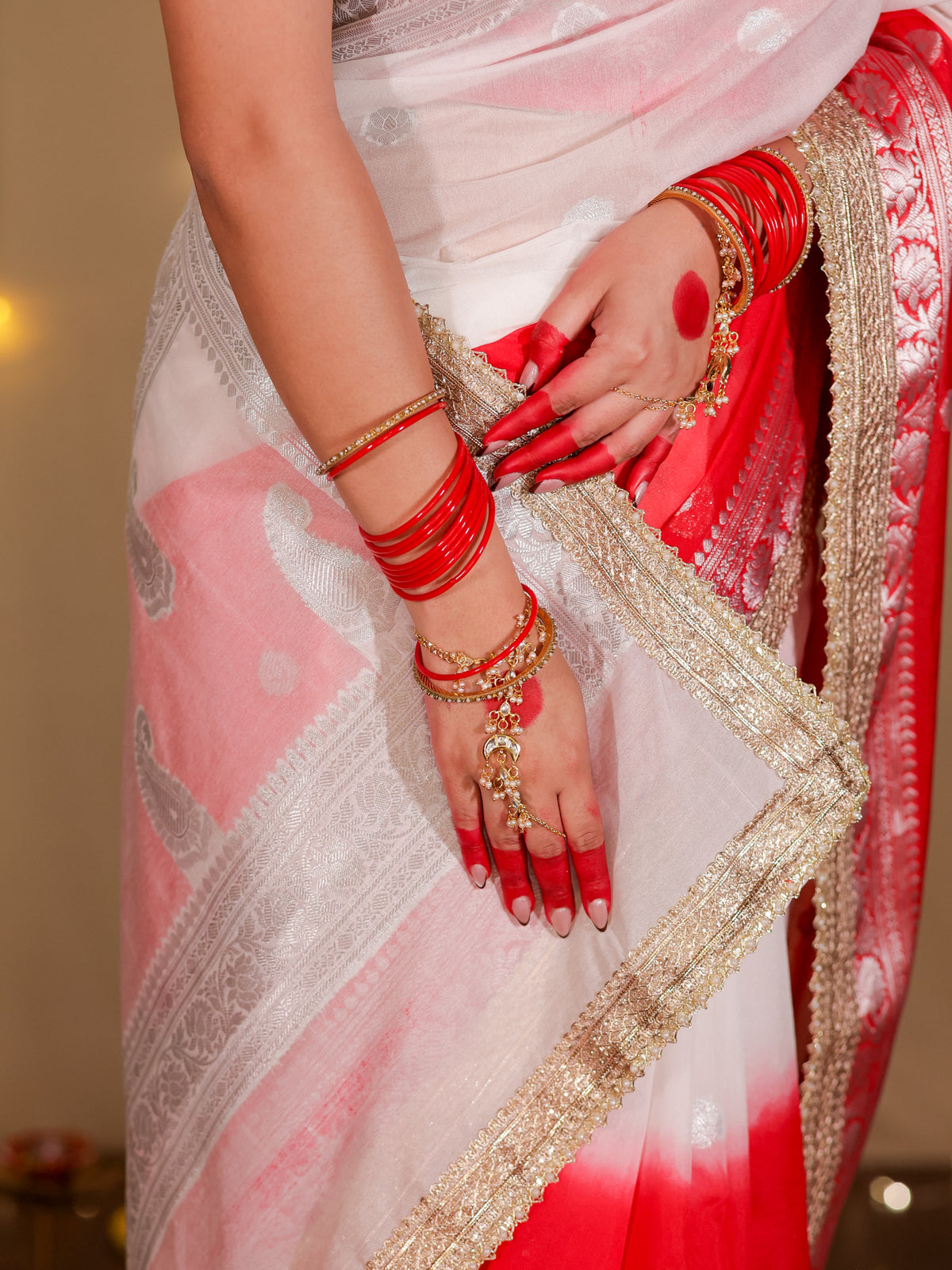 Banarasi Dual Shade Semi Silk Saree With Lace Border- White & Red