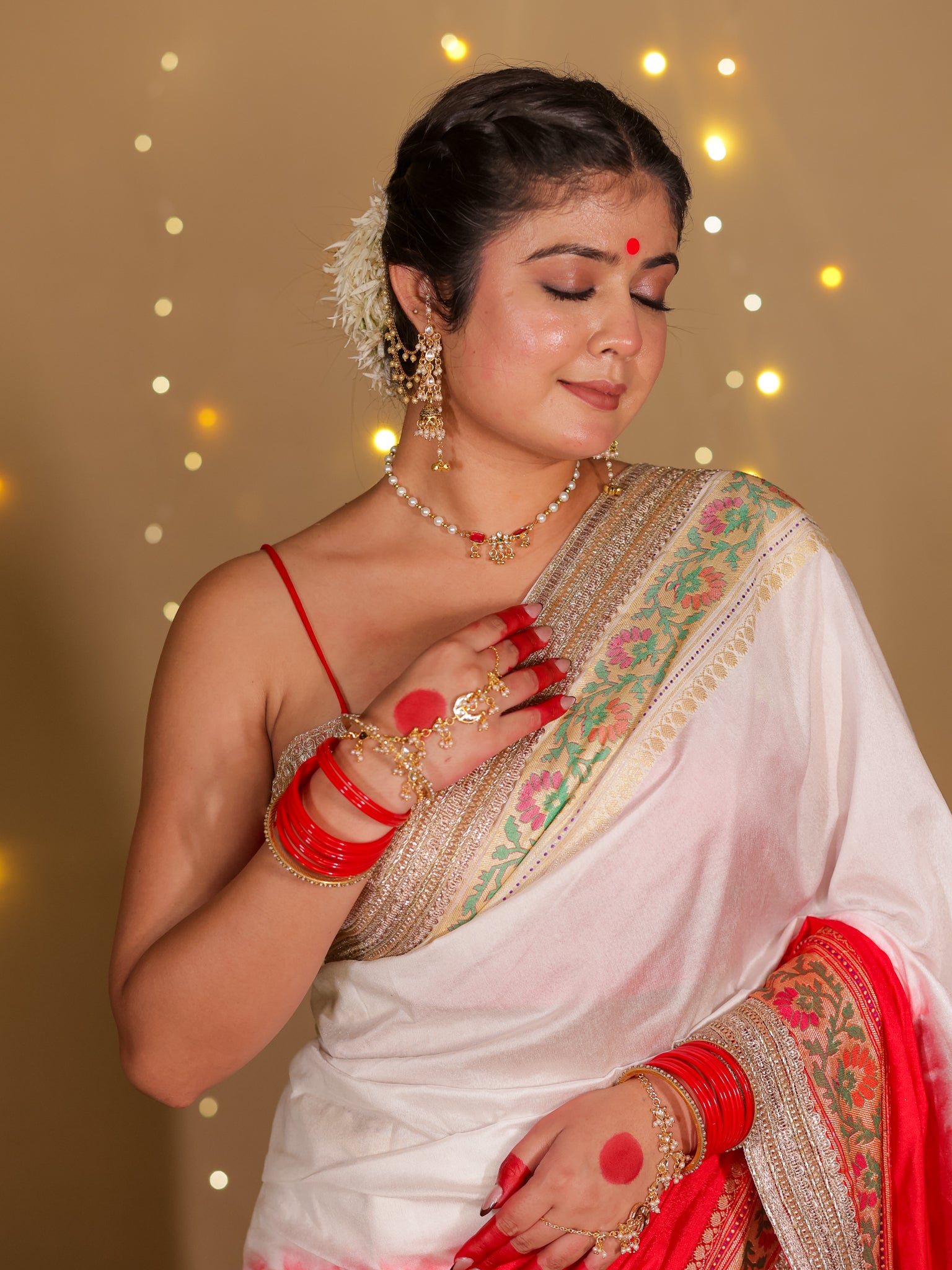Banarasi Dual Shade Semi Silk Saree With Lace Border- White & Red