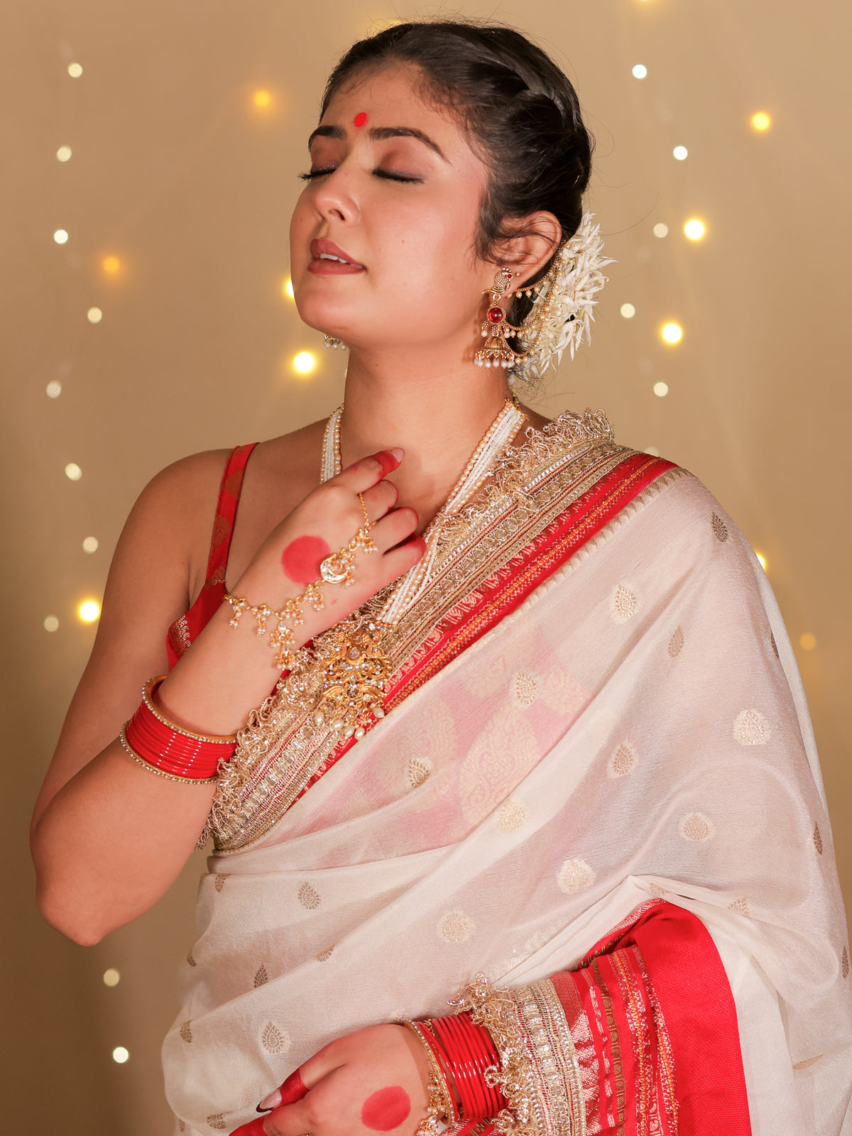 Banarasi Dual Shade Semi Georgette Saree With Lace Border- White & Red