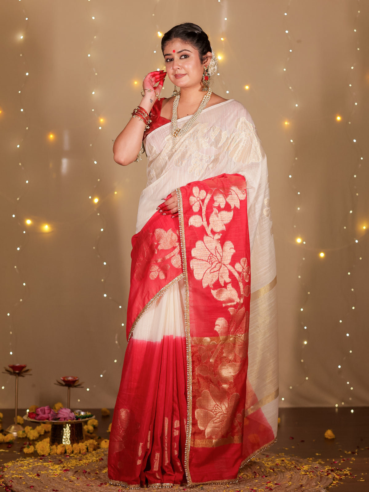 Banarasi Dual Shade Soft Cotton Saree With Lace Border- White & Red