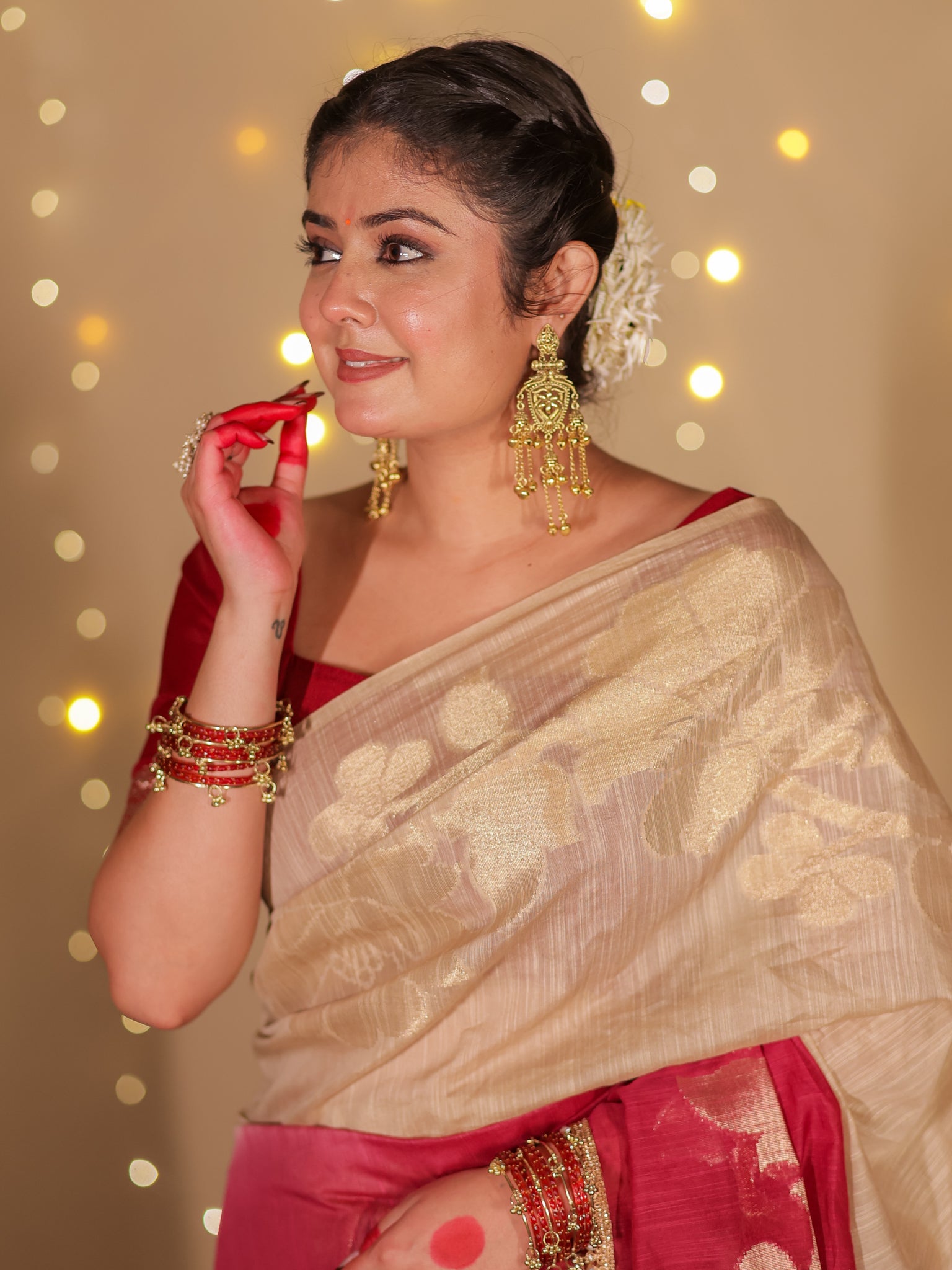 Banarasi Dual Shade Soft Cotton Saree With Lace Border- Beige & Maroon