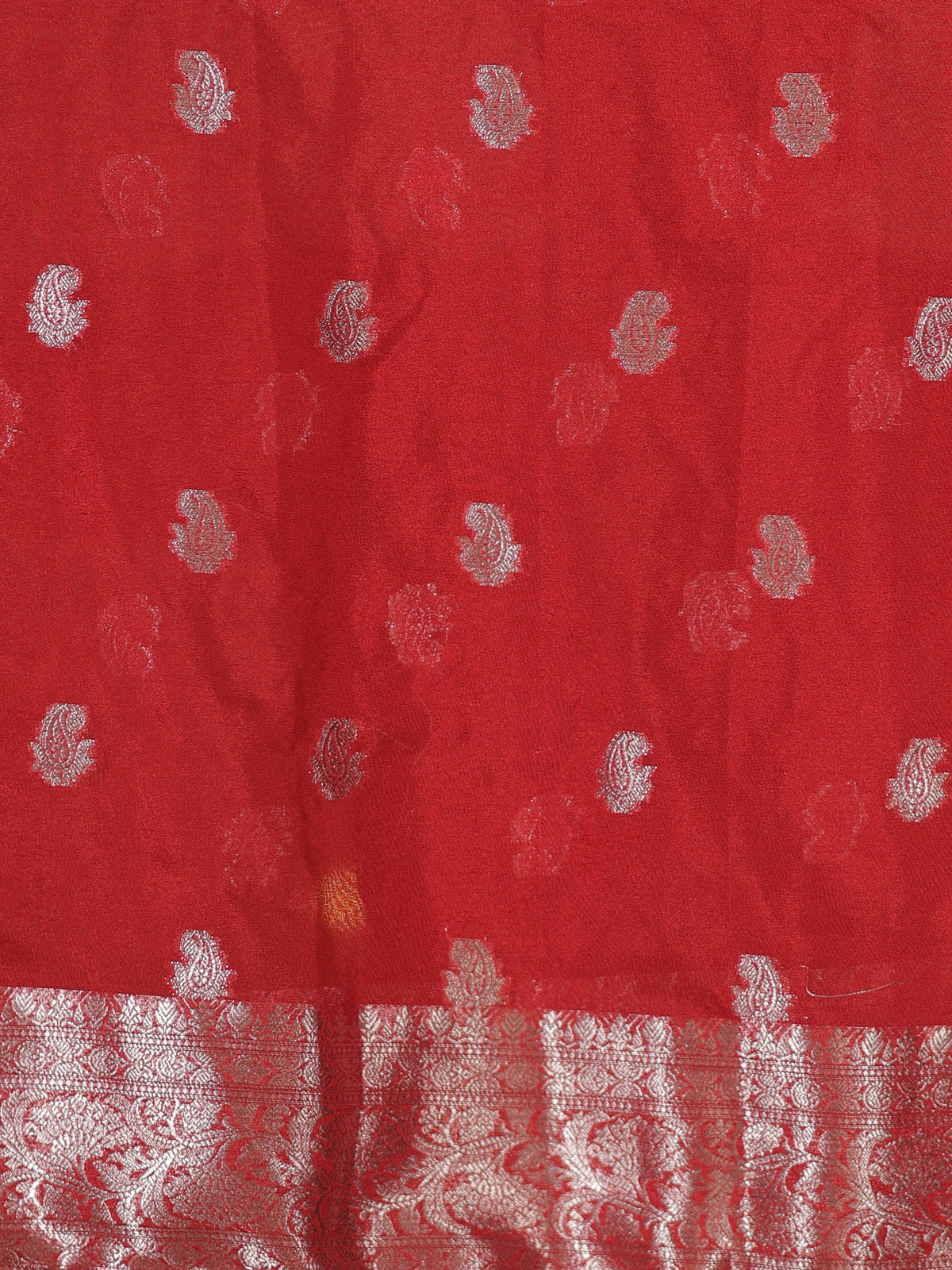Banarasi Dual Shade Semi Chiffon Saree With Lace Border- White & Red