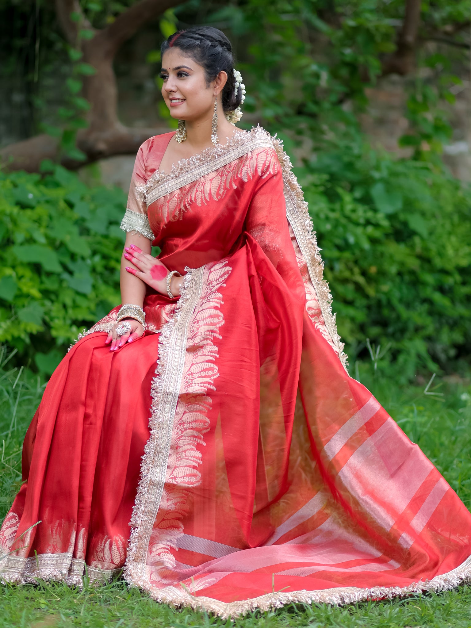 Banarasi Tissue Saree With Lace Border - Red