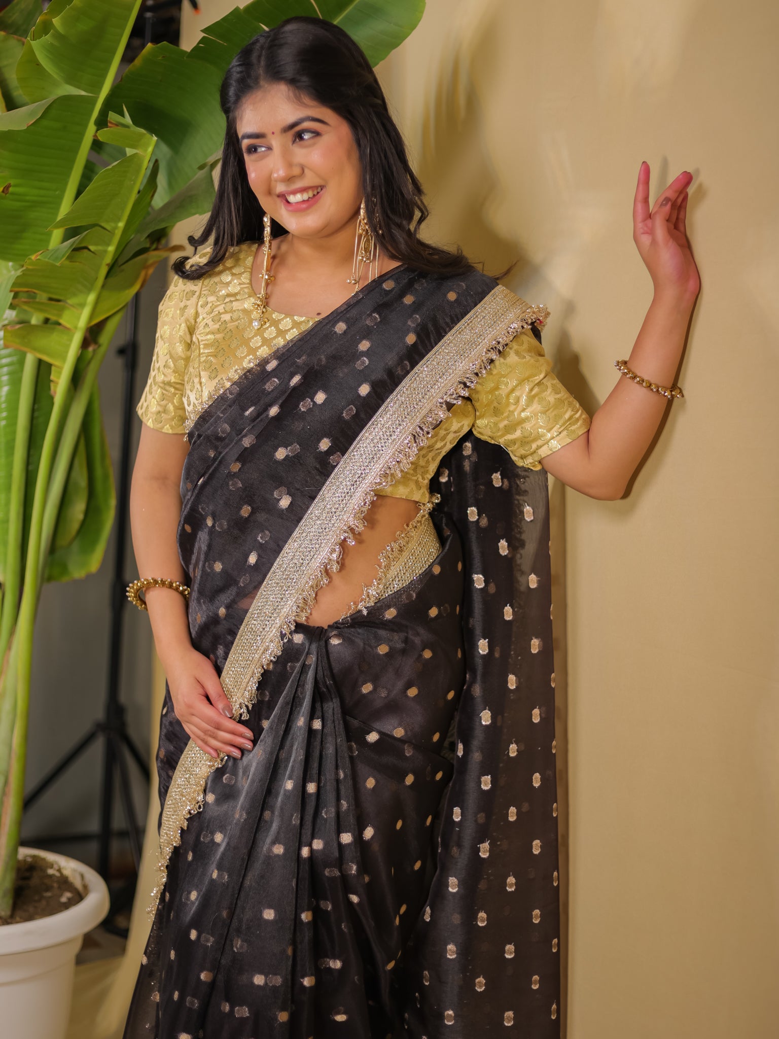 Banarasi Tissue Saree With Buti Weaving & Lace Border - Black