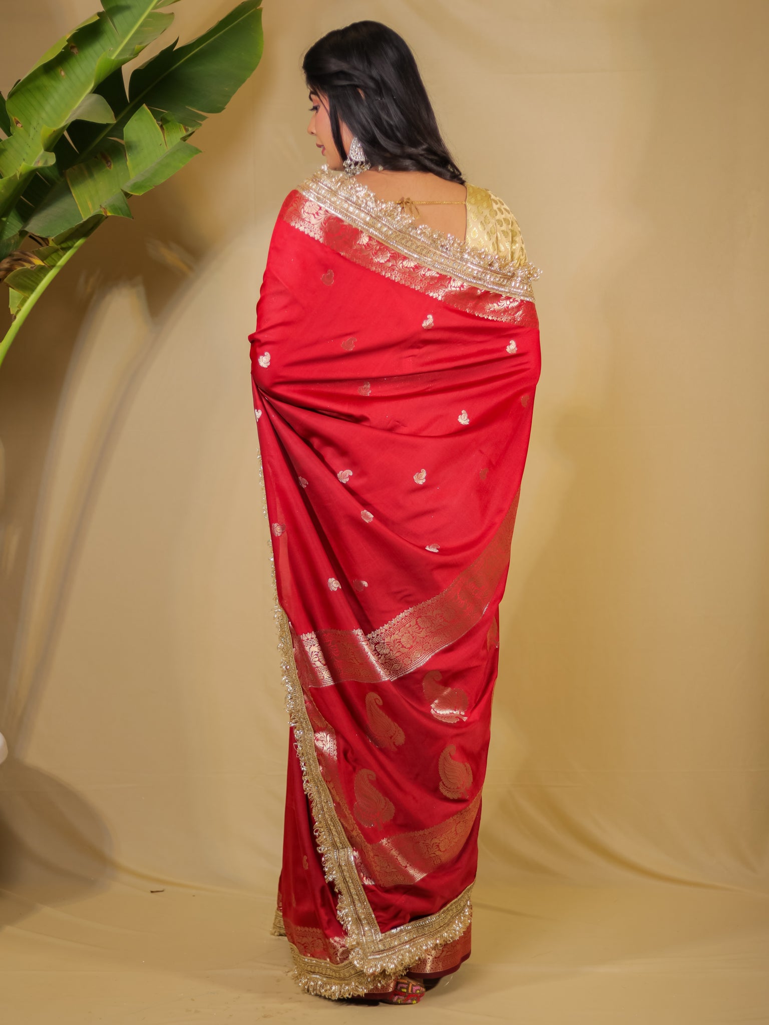 Banarasi Semi Silk Saree With Buti Zari Weaving & Lace  Border - Red