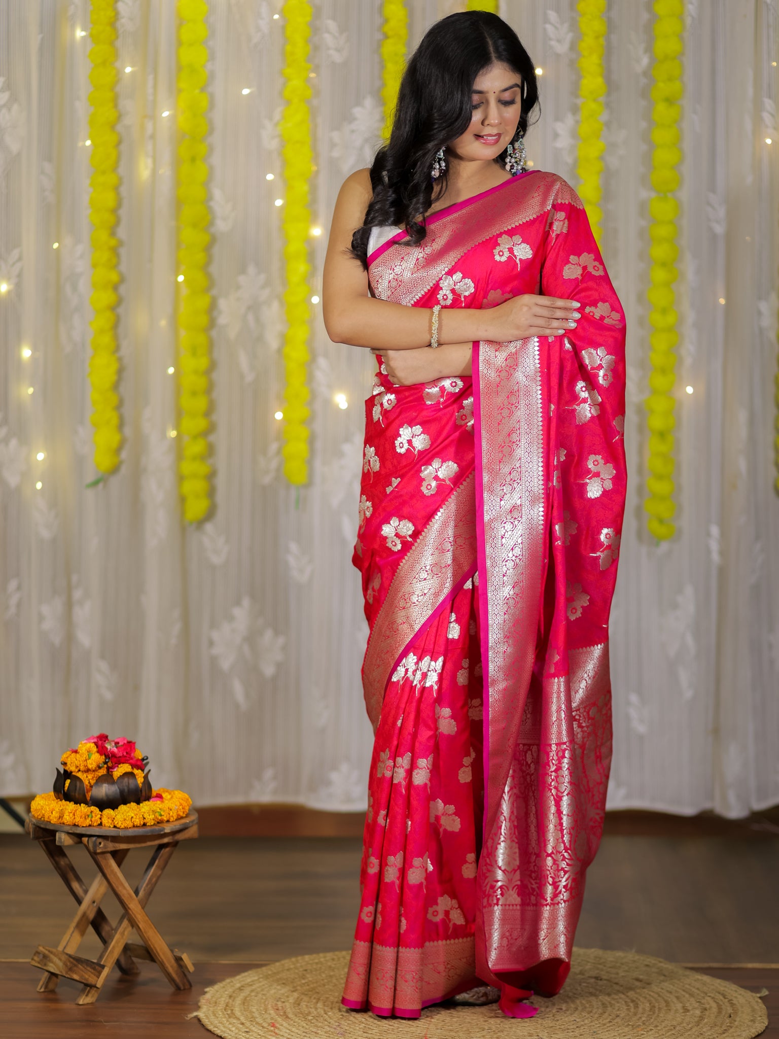 Banarasi Art Katan Silk Saree With Zari Buta Weaving & Tanchoi Weaving-  Magenta