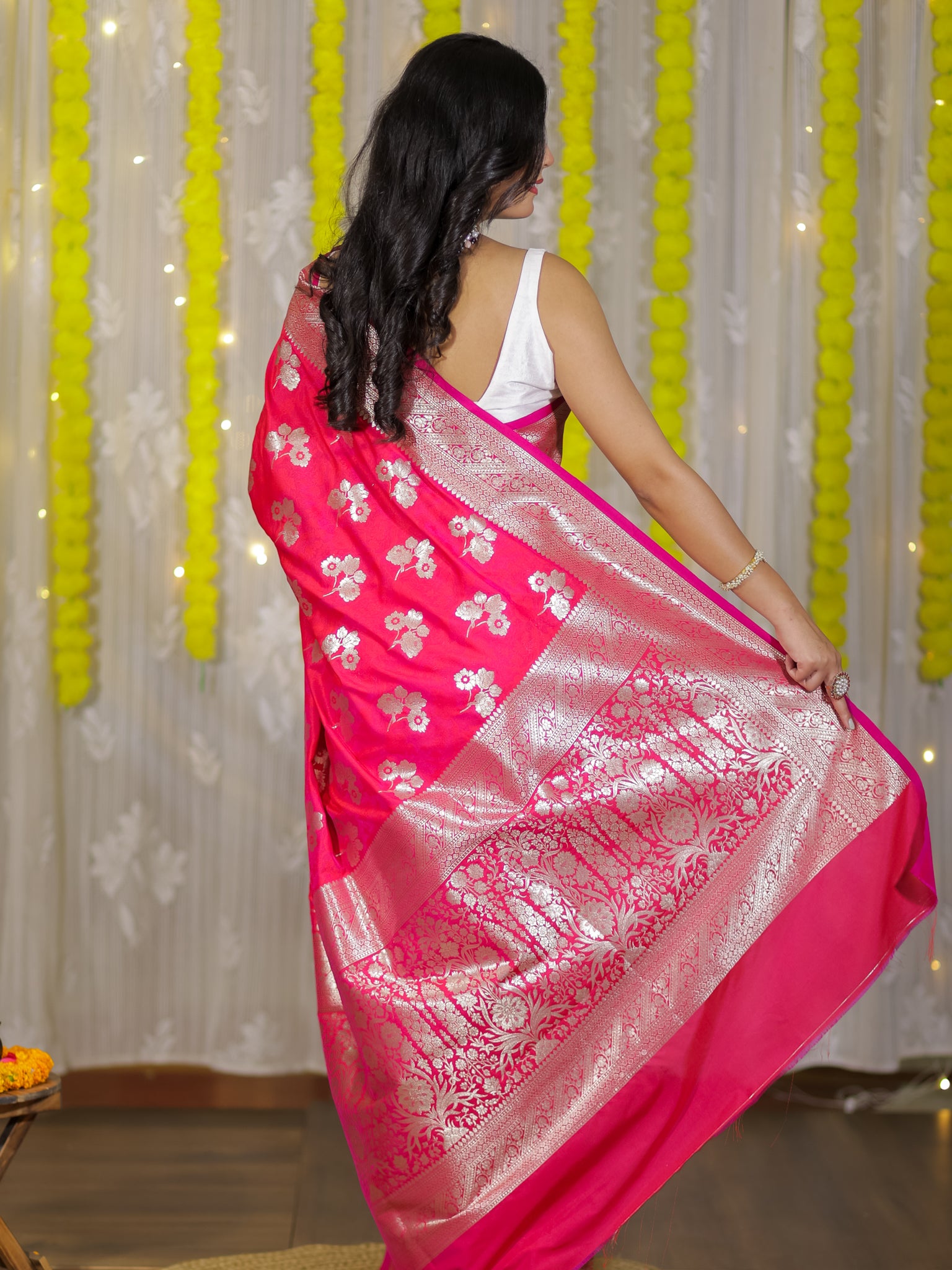 Banarasi Art Katan Silk Saree With Zari Buta Weaving & Tanchoi Weaving-  Magenta