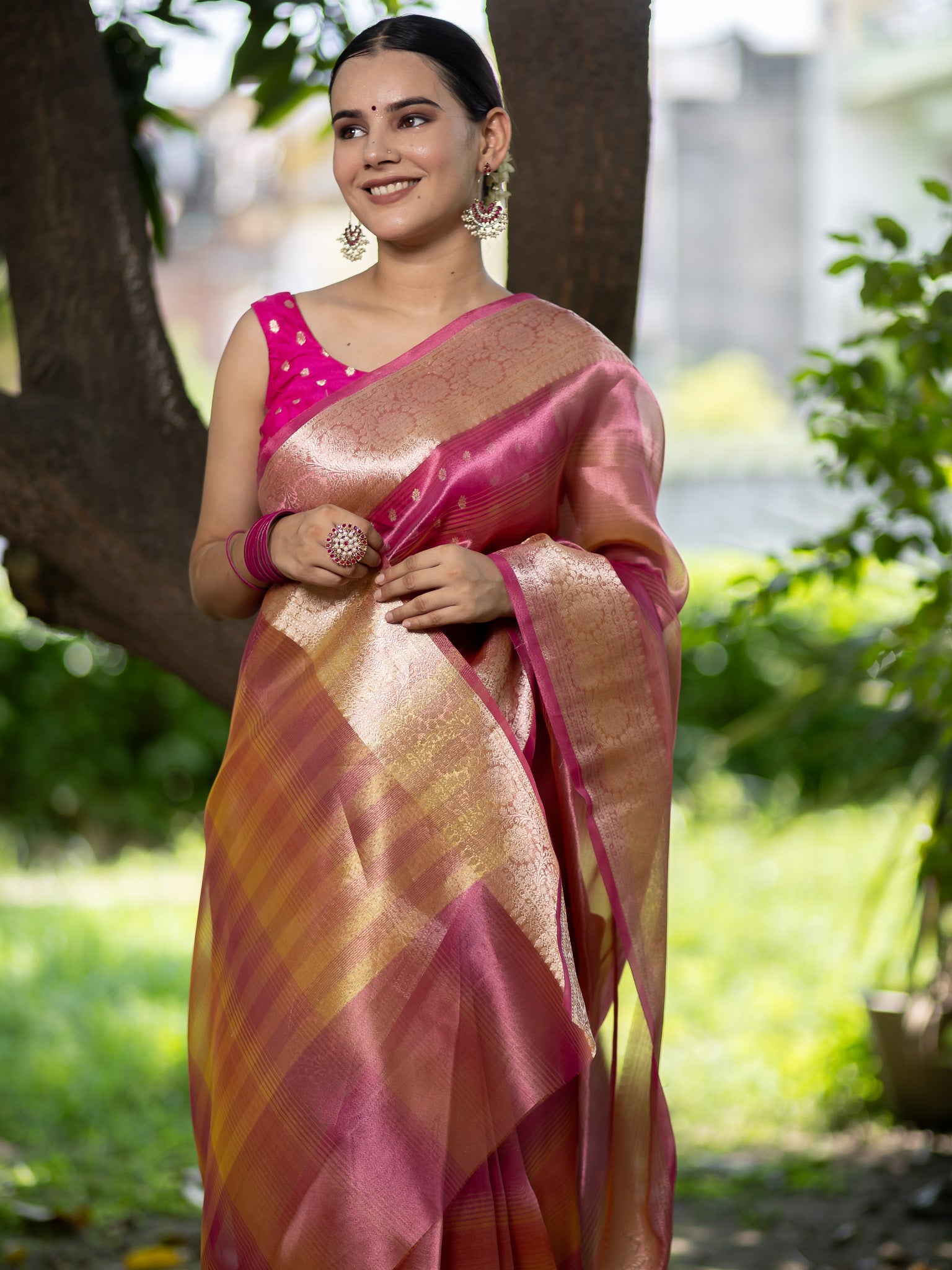 Banarasi Plain Shaded Tissue Saree With Zari Border - Pink