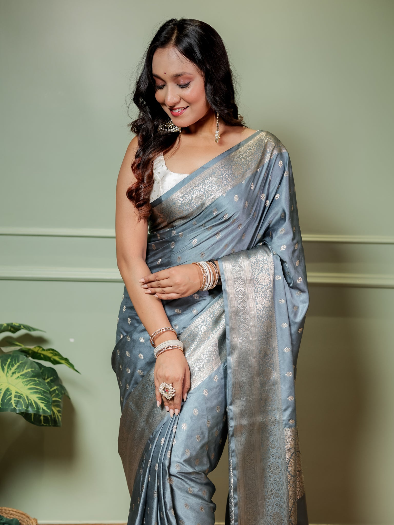 Banarasi Silk Saree With Buti Weaving & Border- Grey