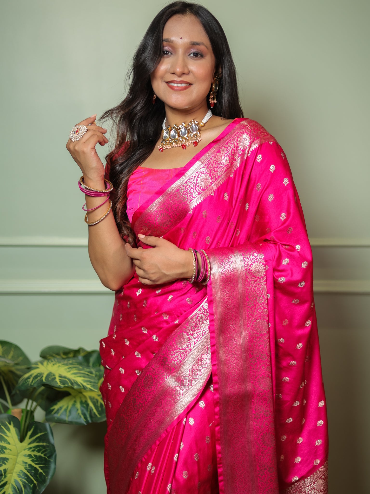 Banarasi Silk Saree With Buti Weaving & Border- Pink