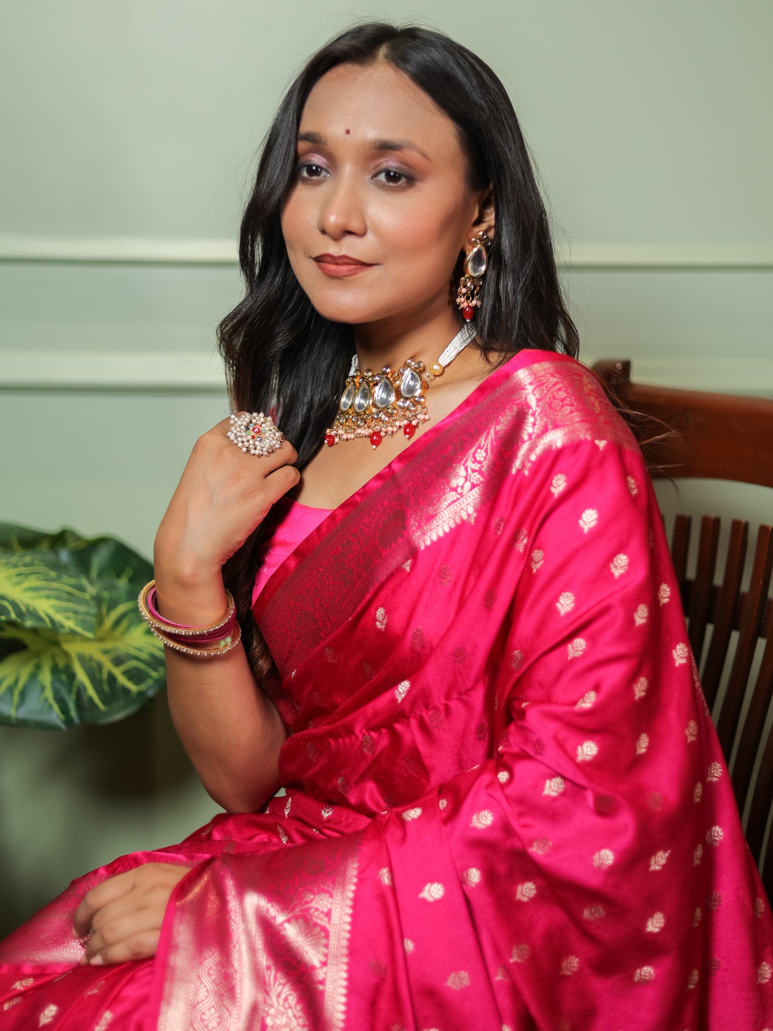 Banarasi Silk Saree With Buti Weaving & Border- Pink