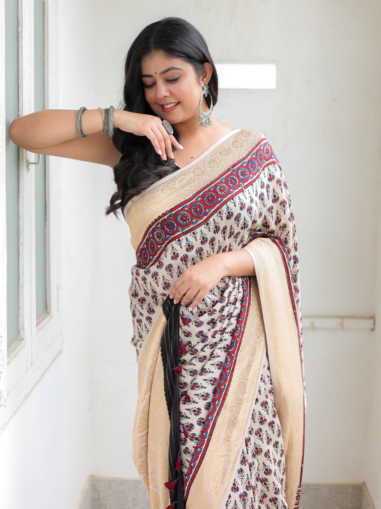 White Floral Ajrakh Dola Silk Saree With Zari Weaving