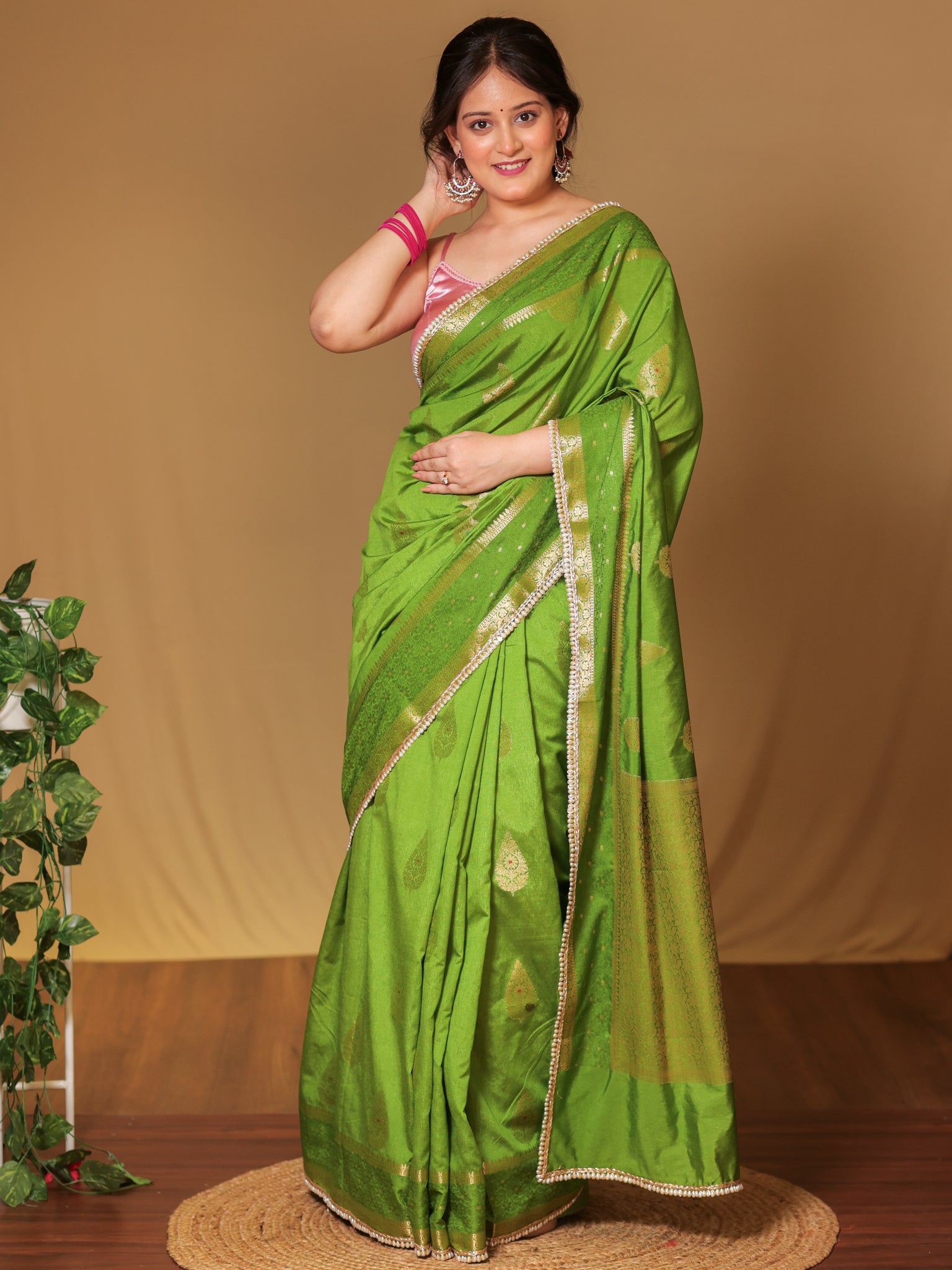 Banarasi Cotton Silk Saree With Zari Weaving & Lace Border - Green