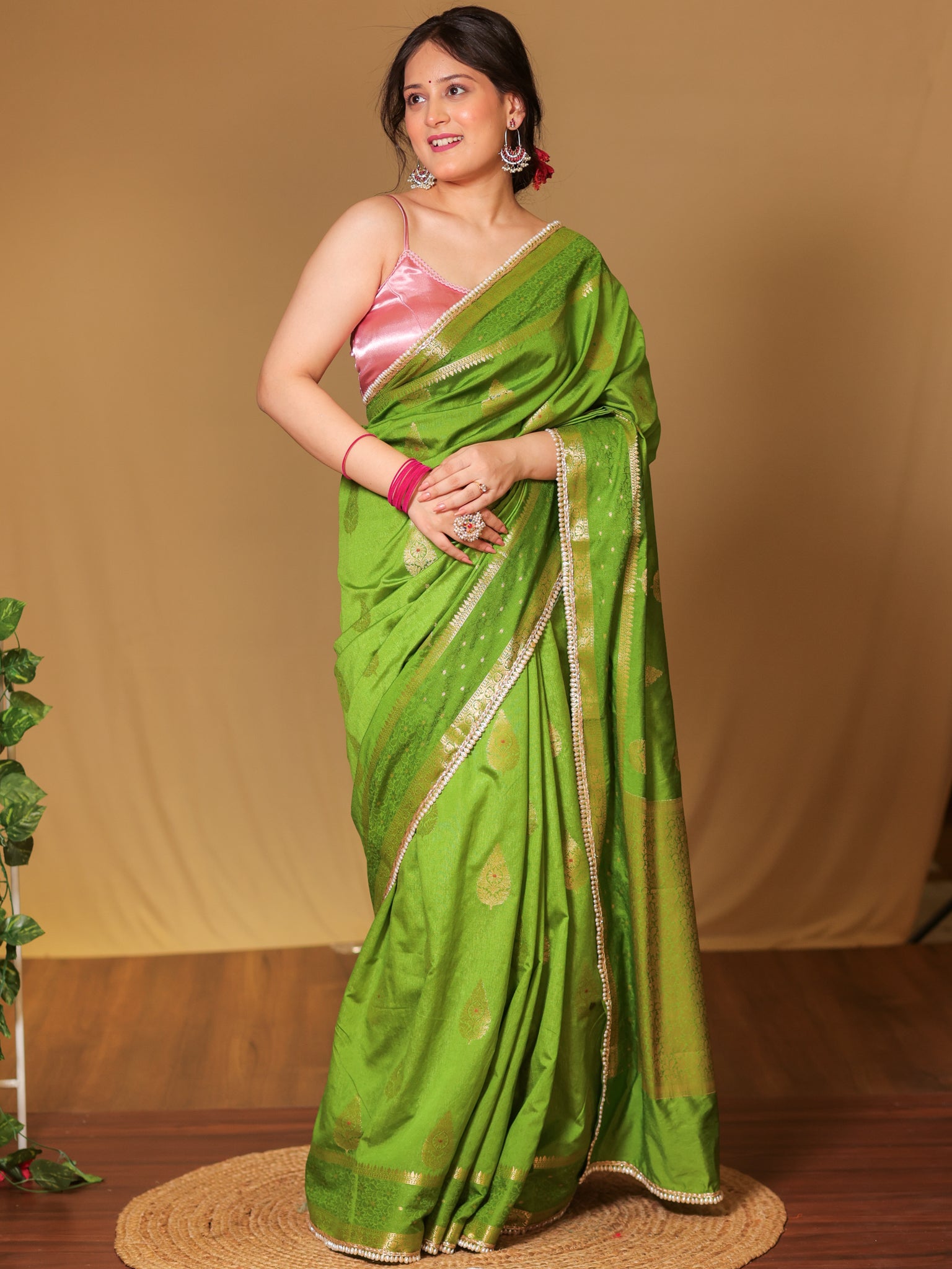 Banarasi Cotton Silk Saree With Zari Weaving & Lace Border - Green