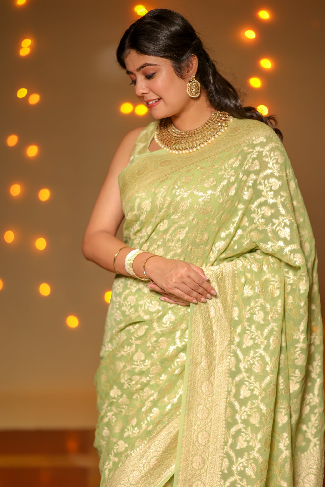 Banarasi Pure Khaddi Georgette Saree With Floral Jaal Zari Weaving- Green