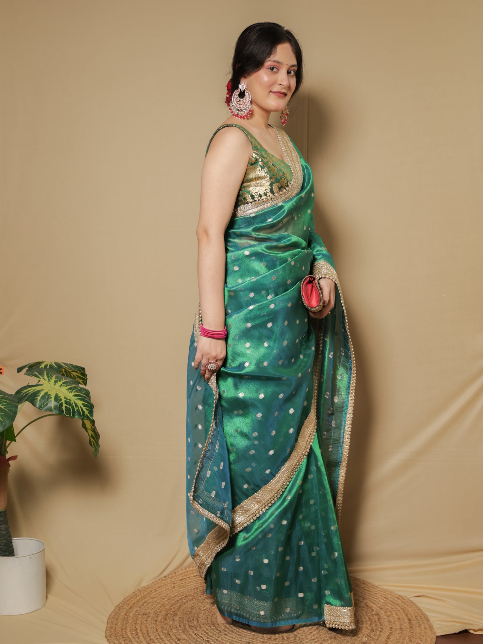 Banarasi Tissue Saree With Zari Weaving & Lace Border - Green