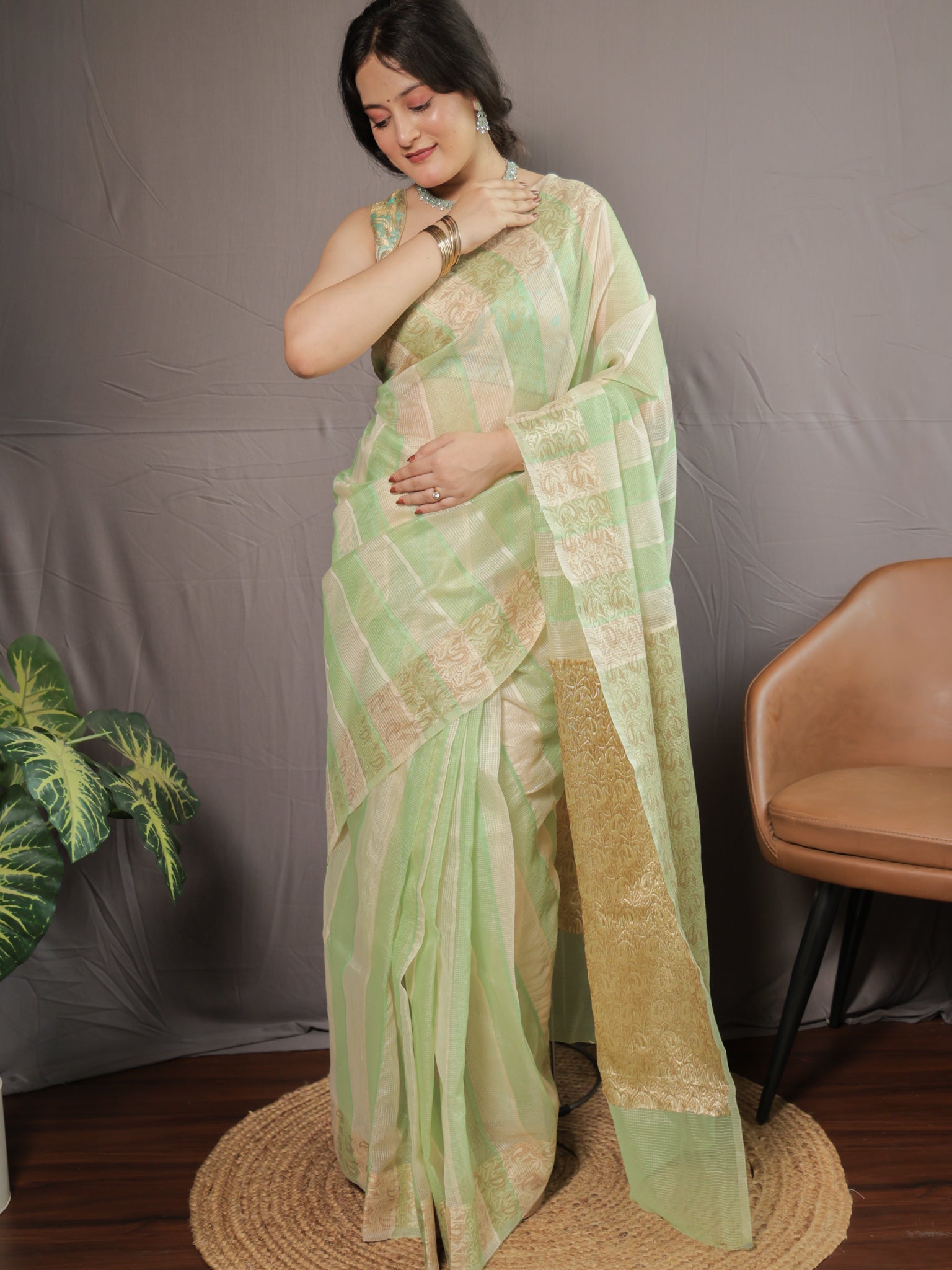 Banarasi Kota Check Saree with Resham Weaving Border- Green
