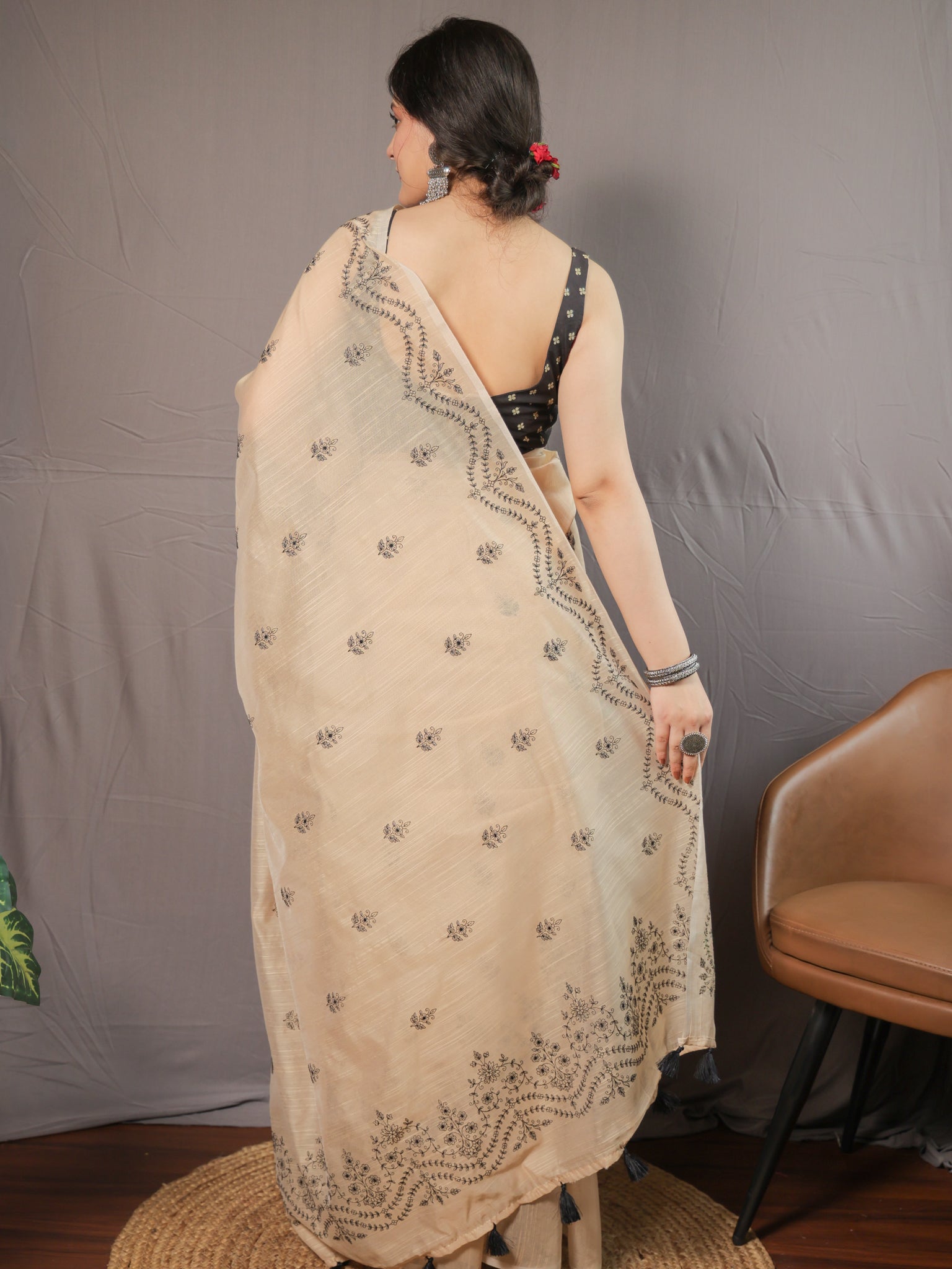 Cotton Saree with embroidery - Beige