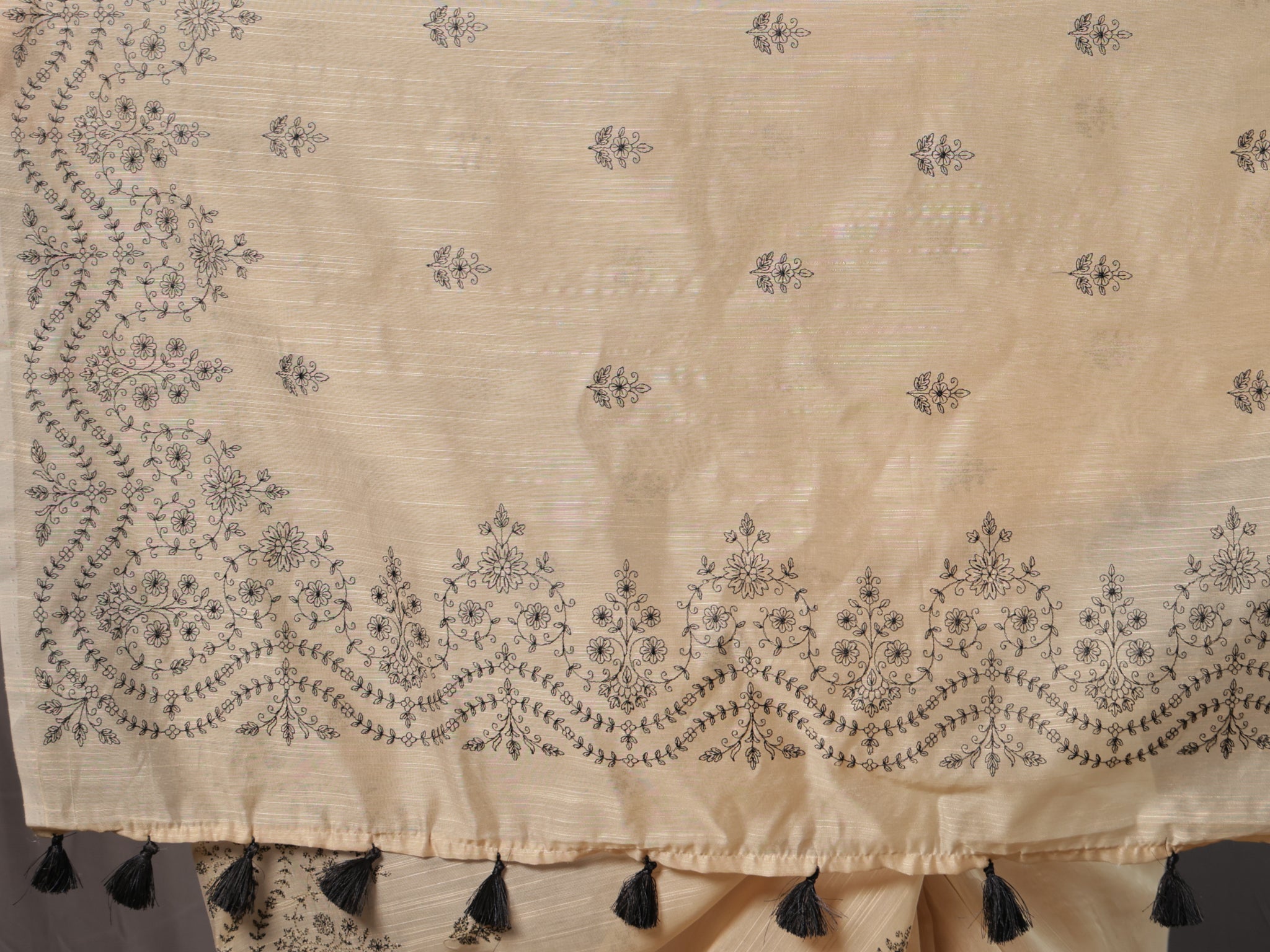 Cotton Saree with embroidery - Beige