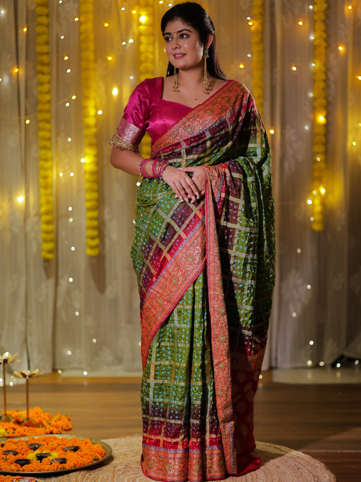 Banarasi Dual Shade Cotton Silk Bandhani Saree With - Green