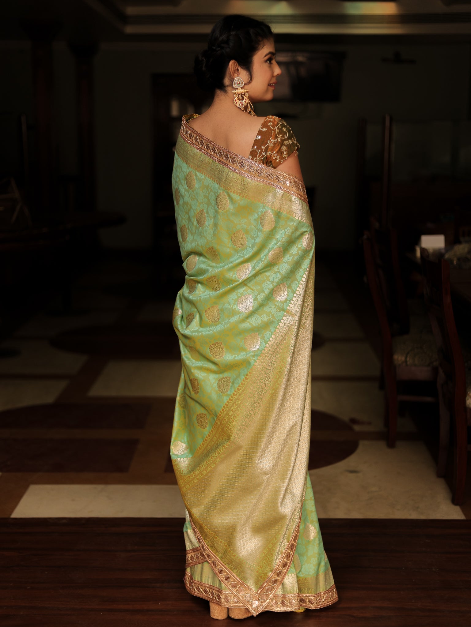 Banarasi Art Katan Silk Saree With Zari Buta Weaving & Tanchoi Weaving & Lace Border-Green