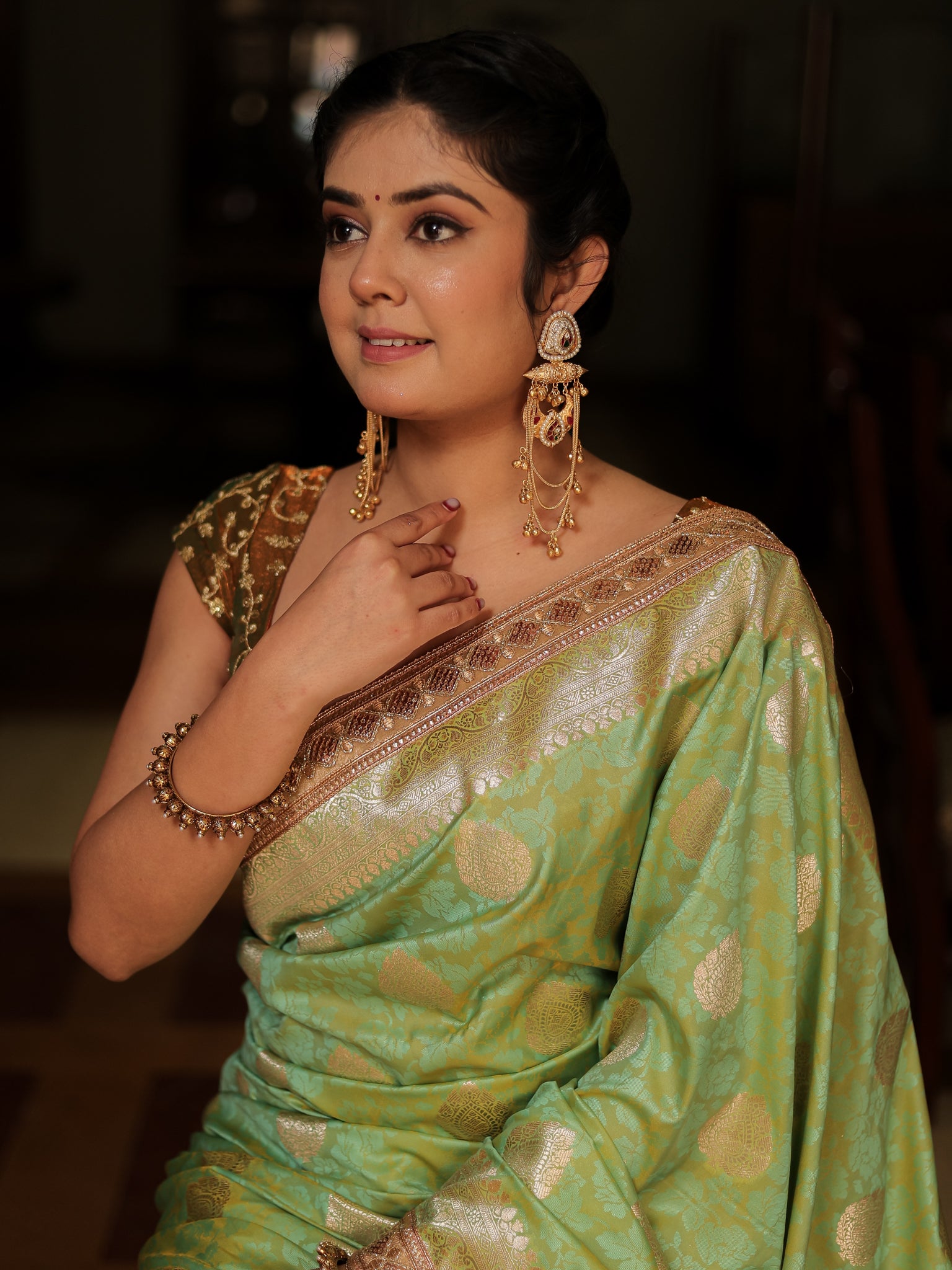 Banarasi Art Katan Silk Saree With Zari Buta Weaving & Tanchoi Weaving & Lace Border-Green