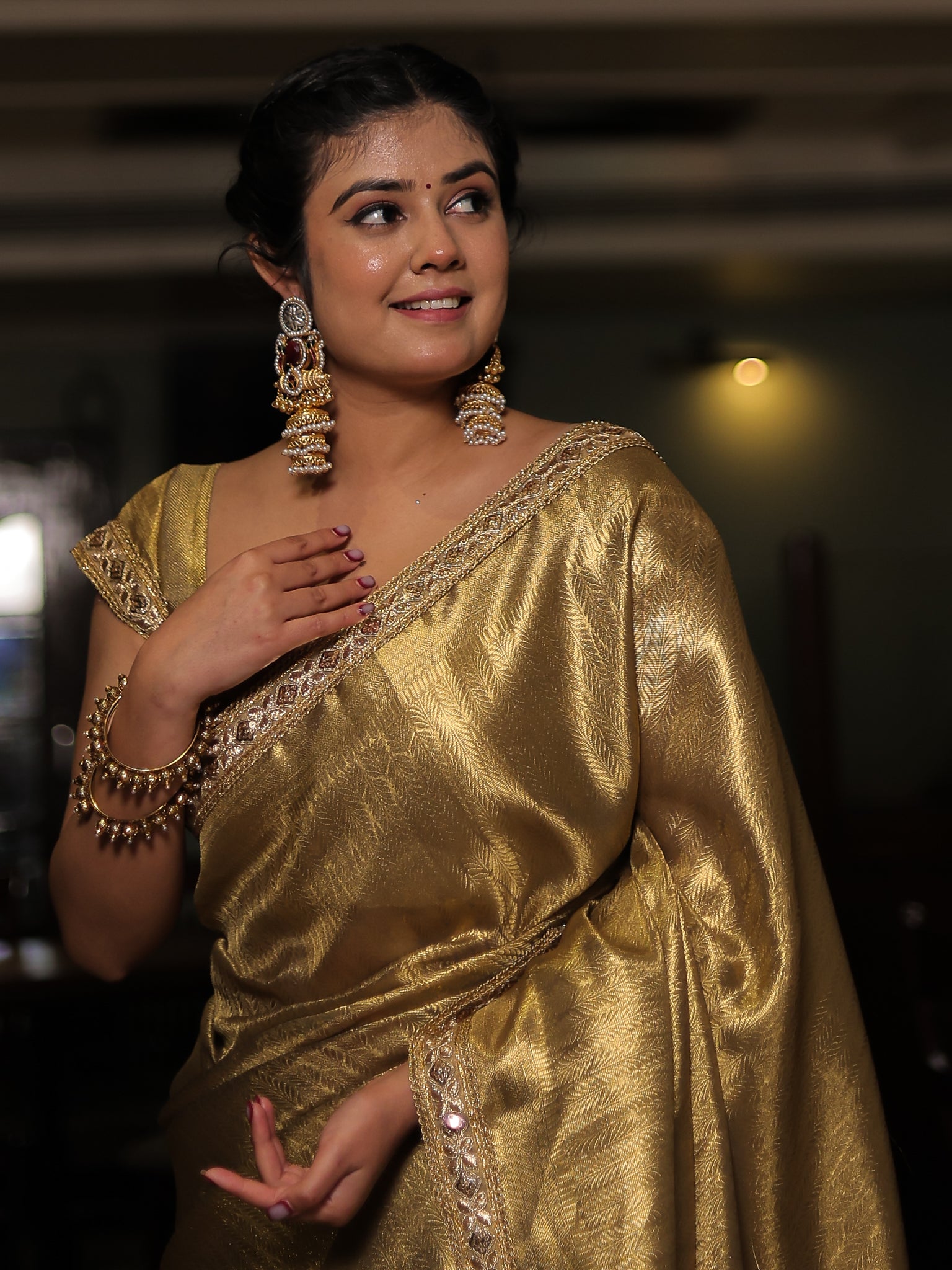 Gold Zari Tanchoi Banarasi Semi Silk Saree with Lace Border