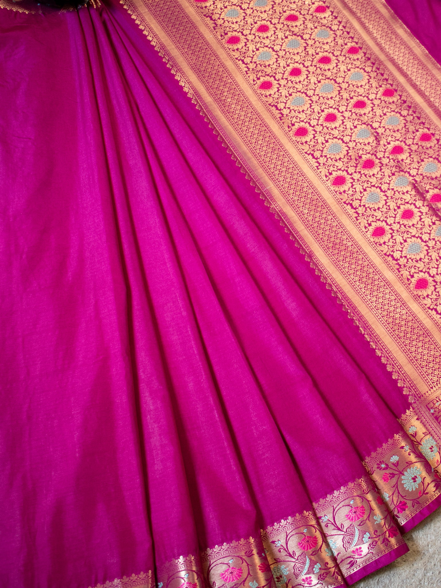 Banarasi Plain Semi Katan Saree With Meena Border- Magenta
